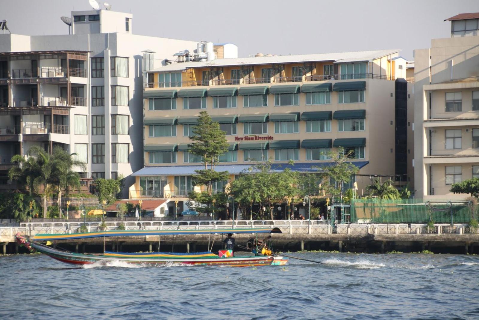 Deluxe Twin Room Balcony River View