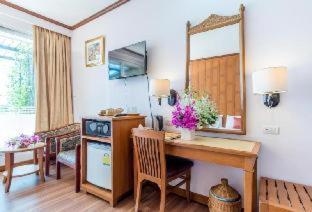 Deluxe Twin Room Balcony River View