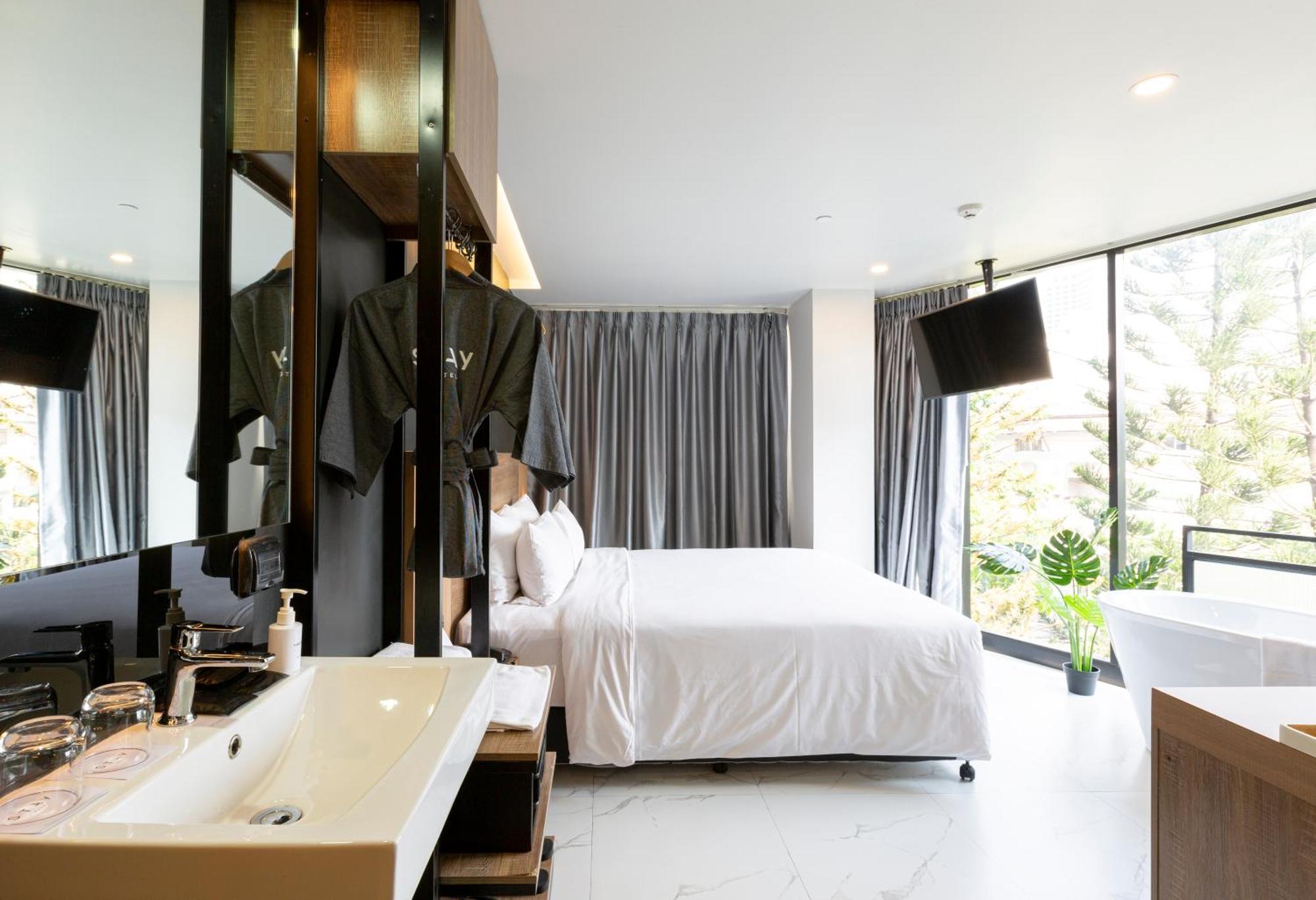 Corner Suites