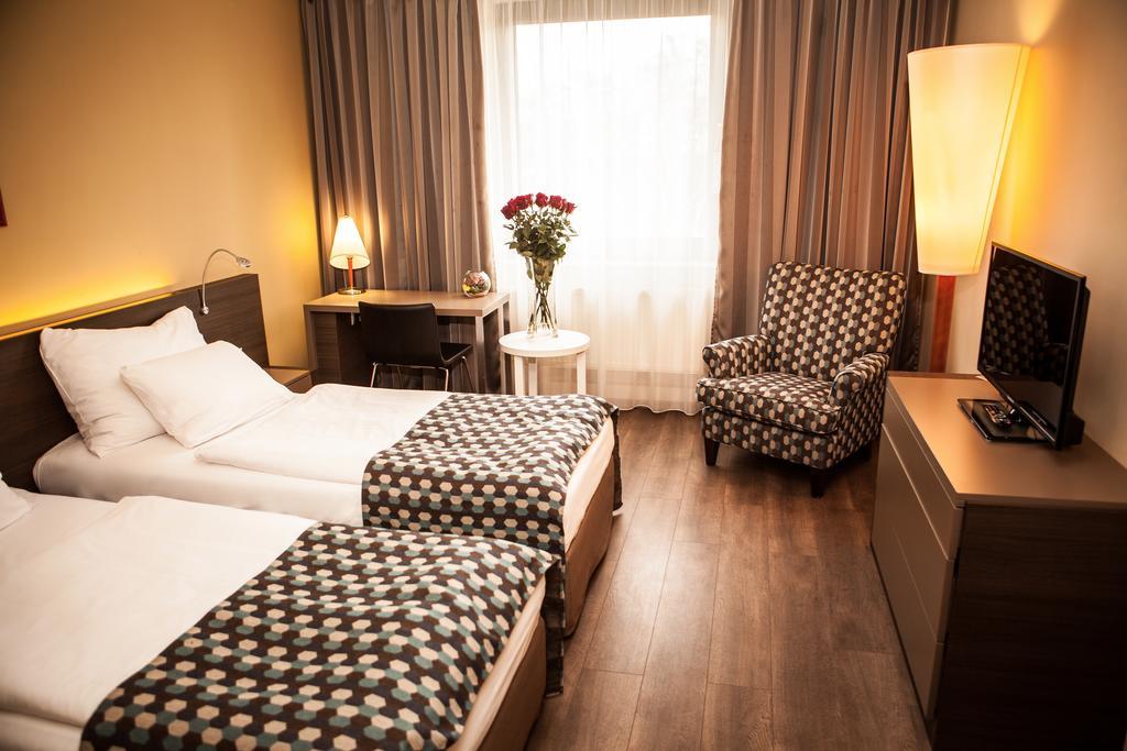 Standard Double or Twin Room,146206394:JPEG