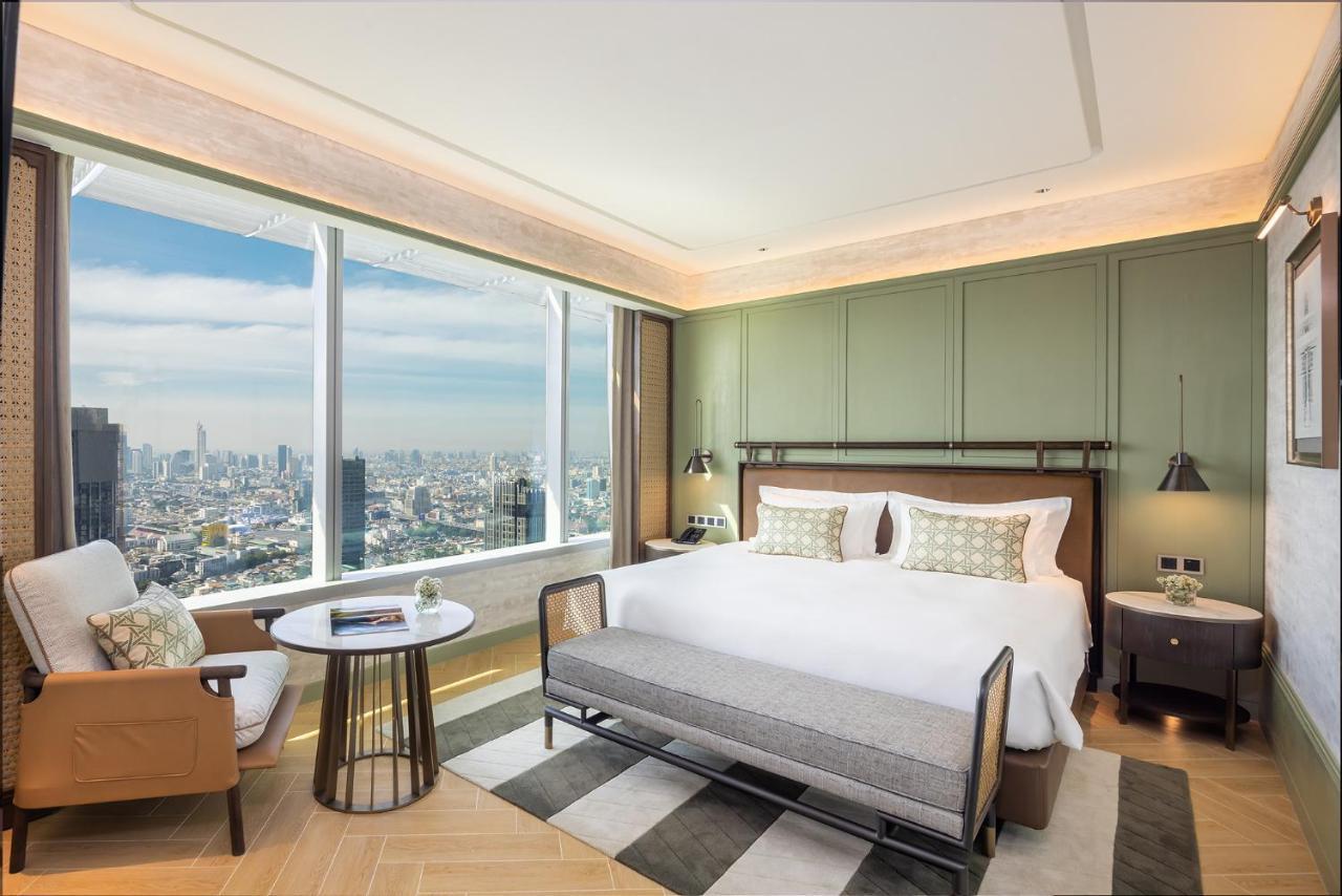 Premium One Bedroom Suite Lounge Access
