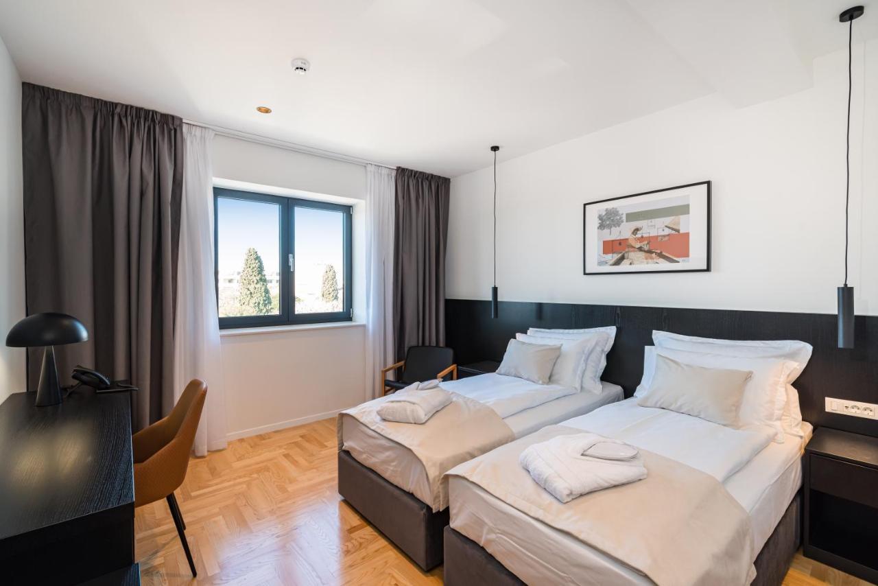 Standard Twin Room,1594044680:JPEG