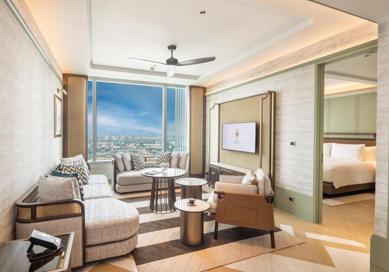 Two Bedroom Suite Lounge Access