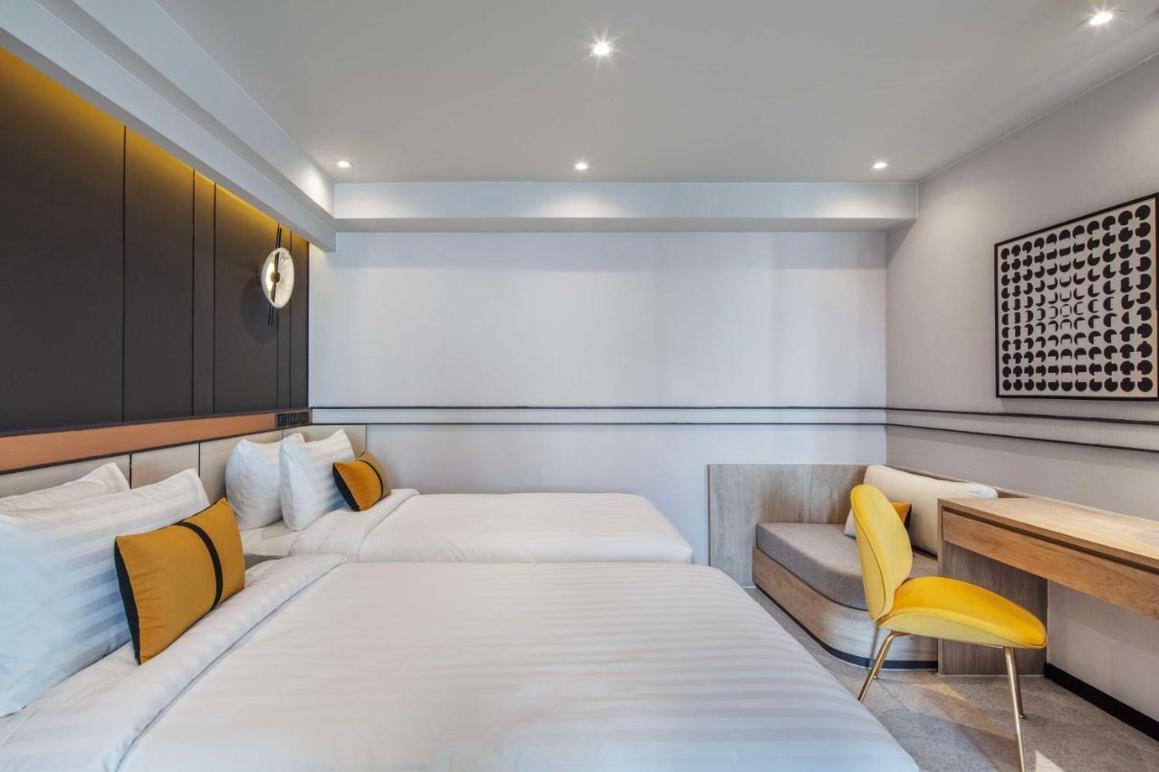 Family Room 4 Single Beds