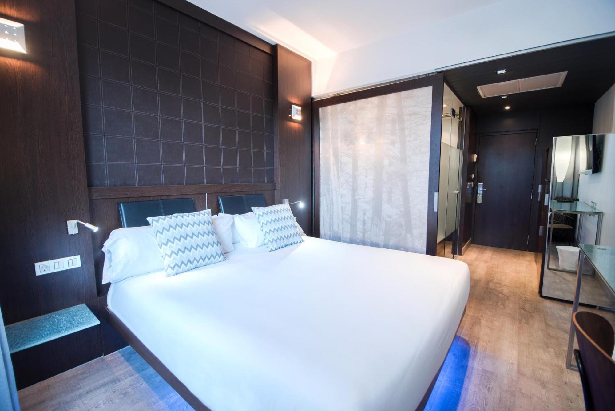 Double Room 1