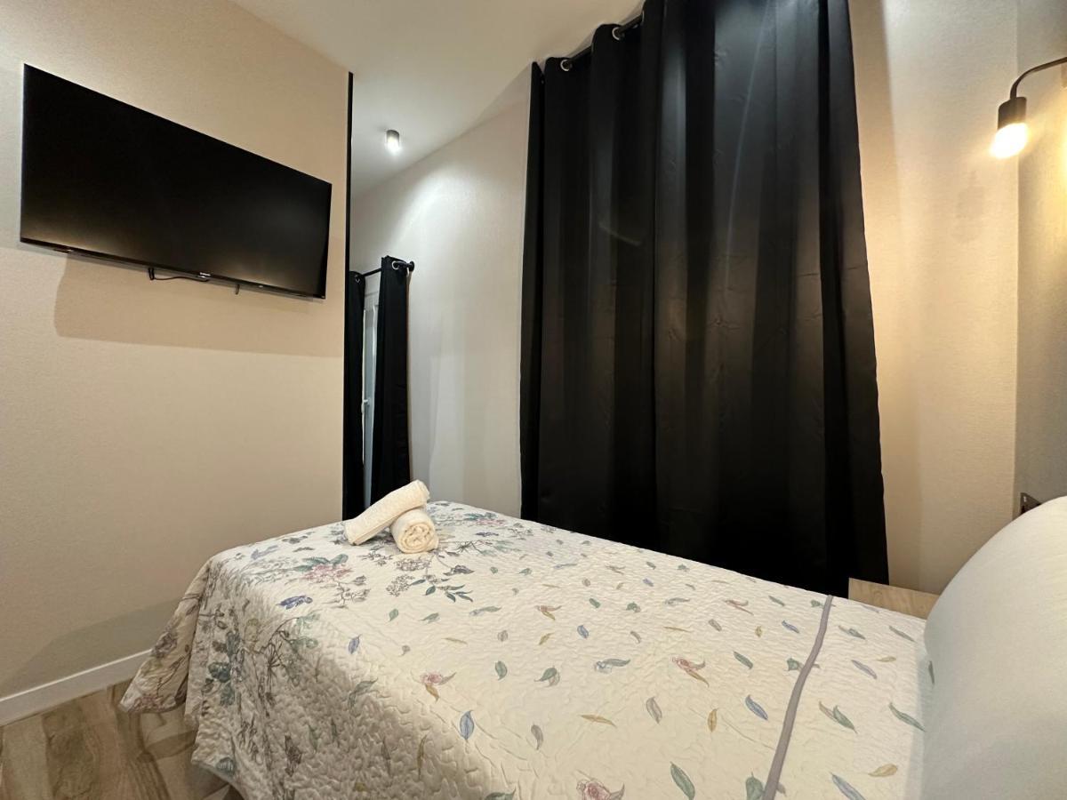 Single Room Private Bathroom