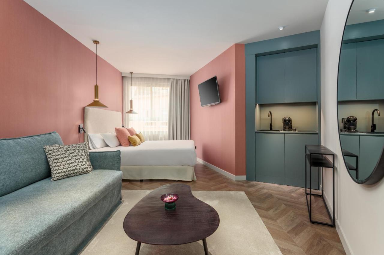 Superior Deluxe Double or Twin Room