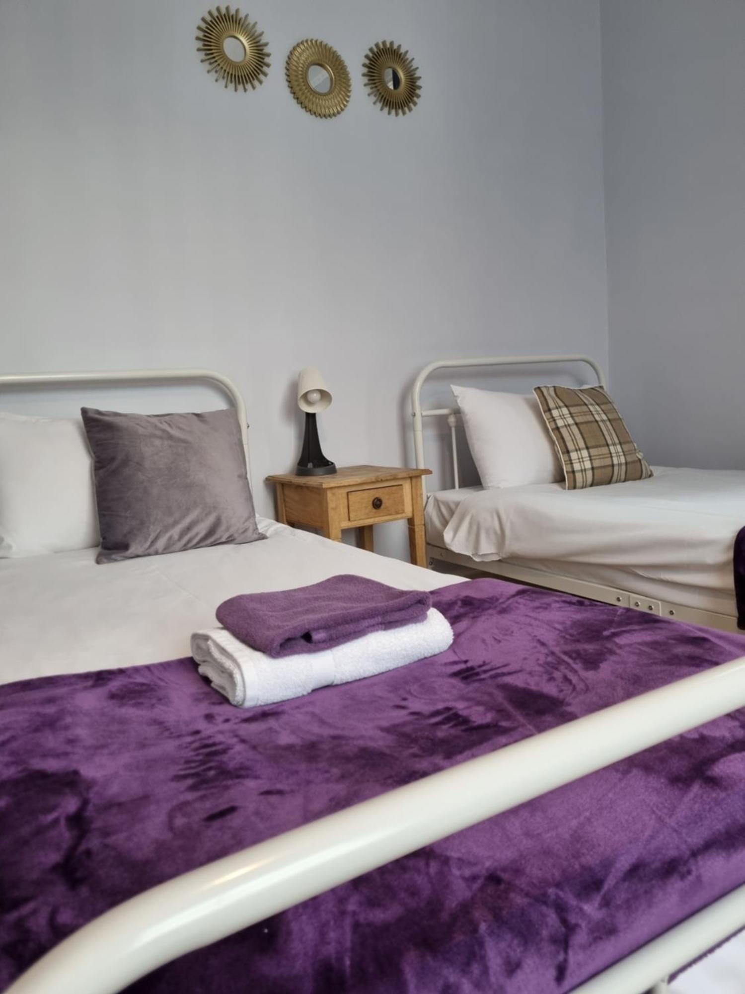 Tweepersoonskamer met 2 Aparte Bedden