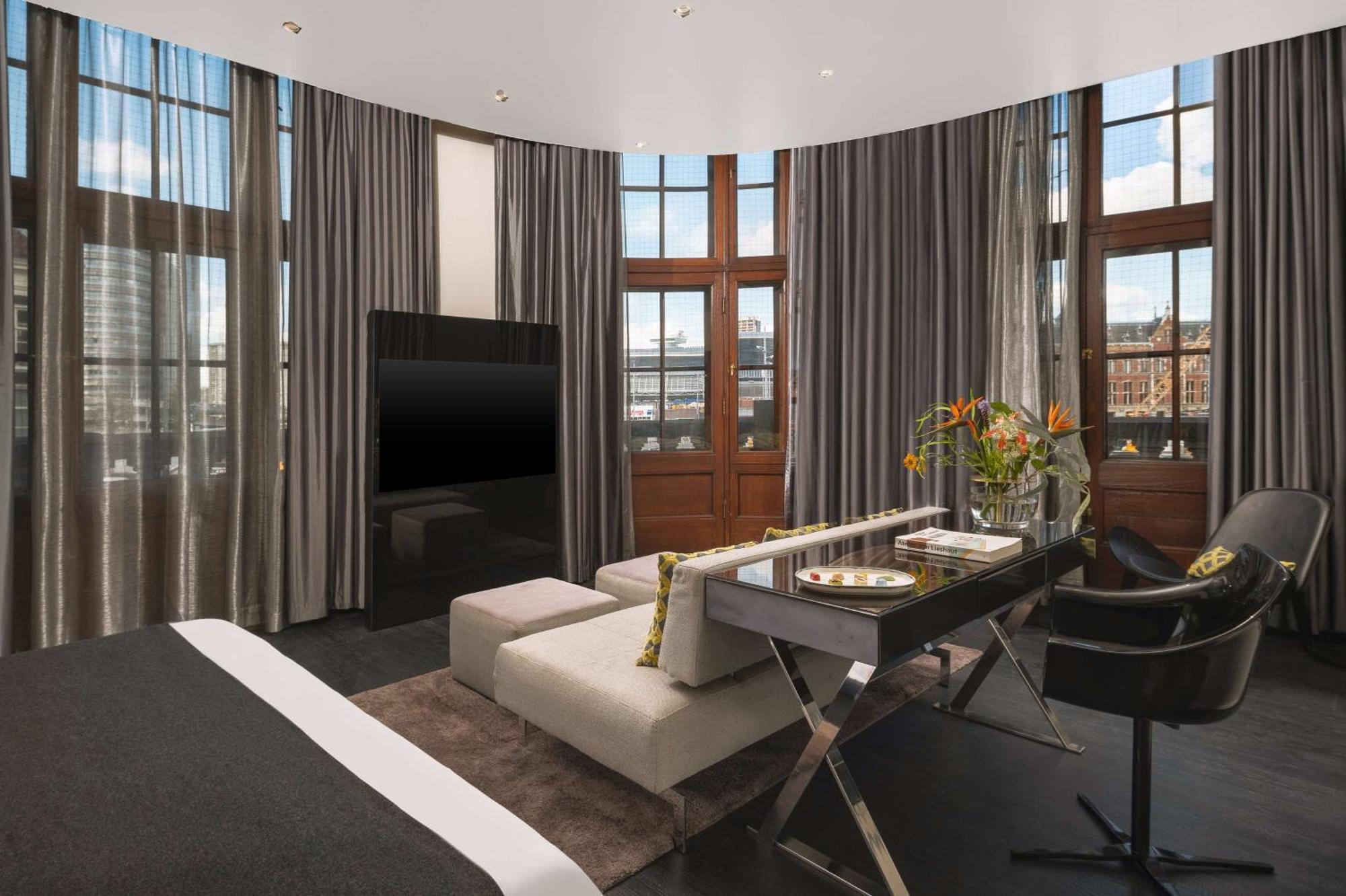 Art Junior Suite met Uitzicht op de Gracht