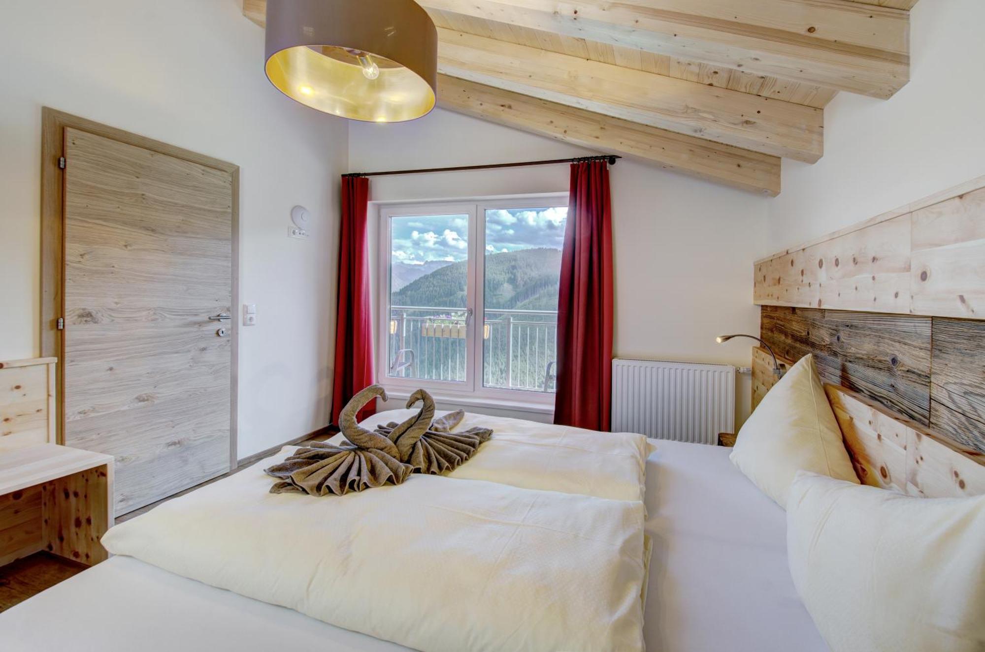 Two-Bedroom Apartment Lake View