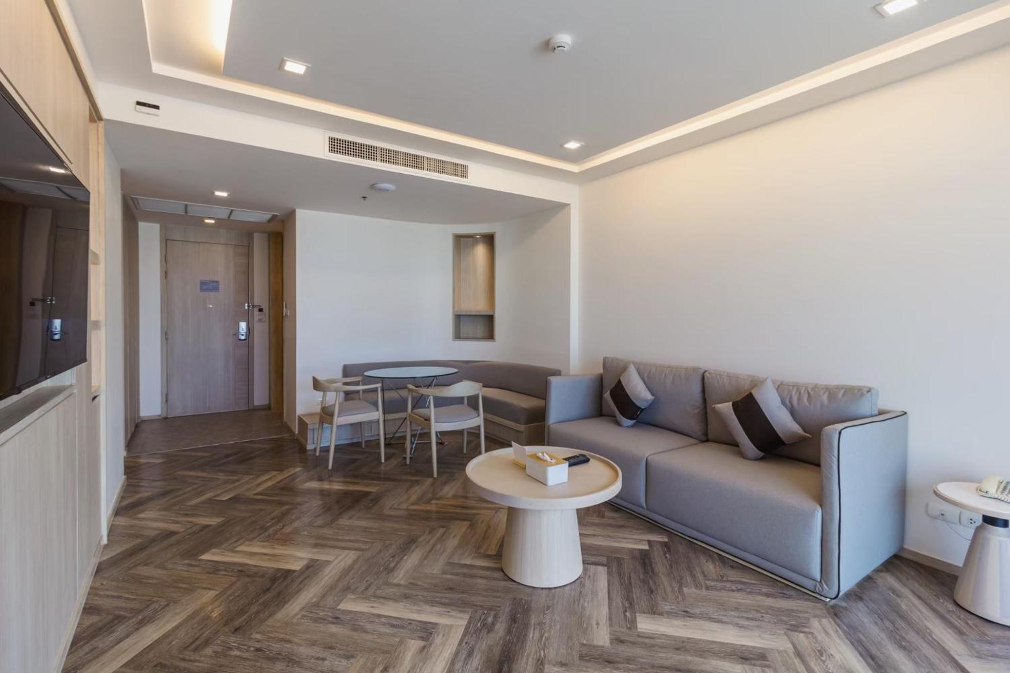 One-Bedroom Exclusive