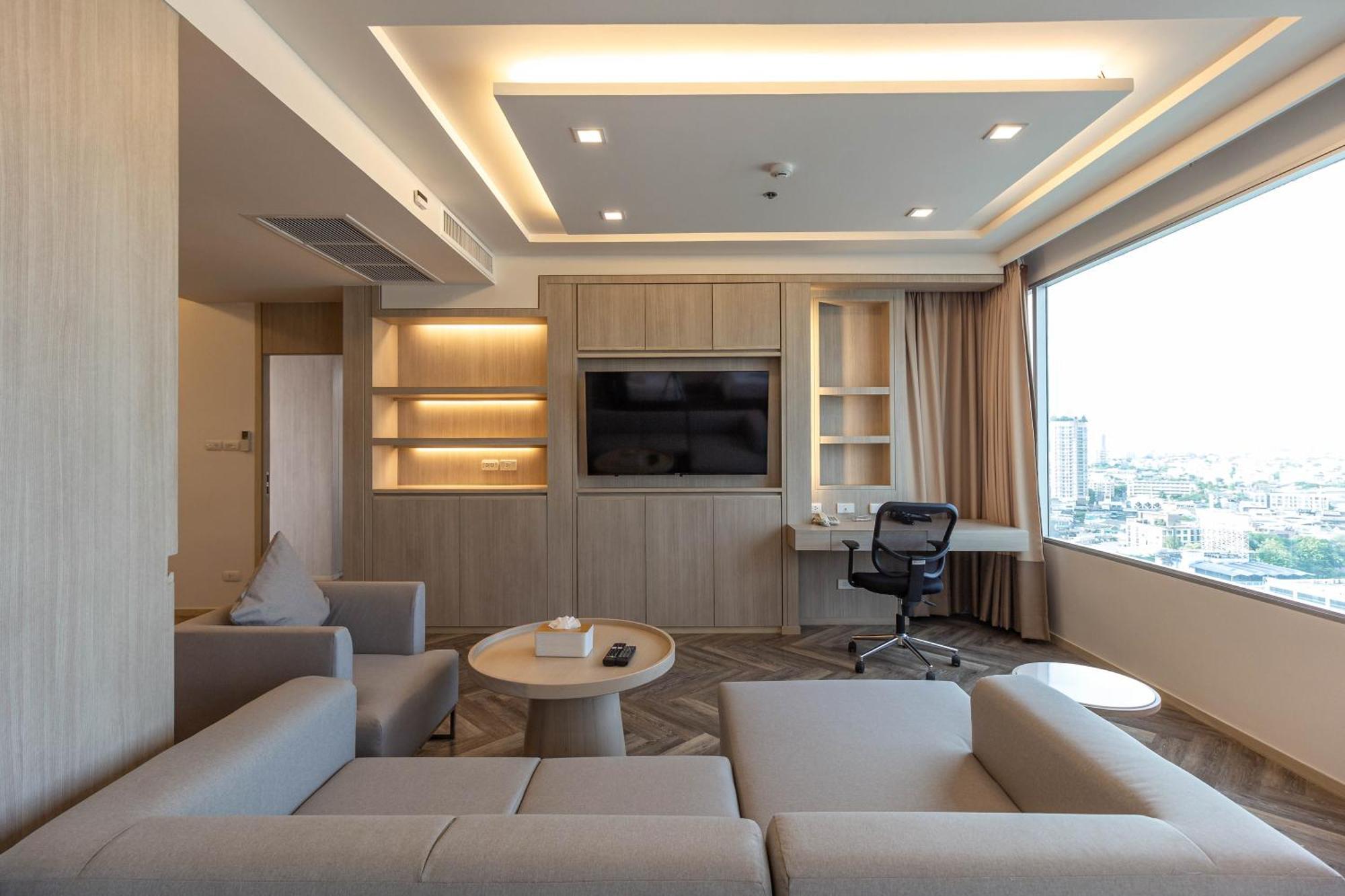 Two-Bedroom Suite Jacuzzi