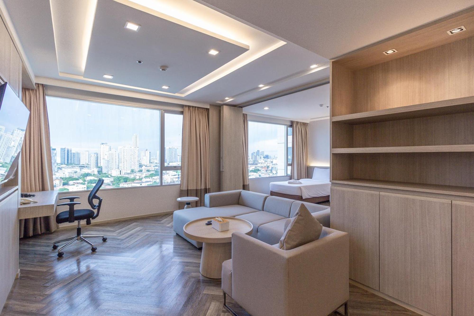 Two-Bedroom Suite Jacuzzi