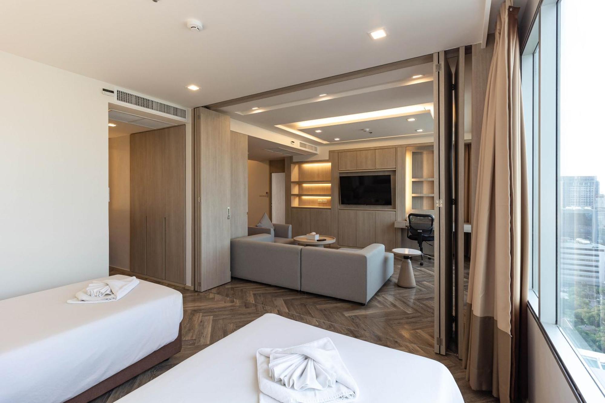 Two-Bedroom Suite Jacuzzi