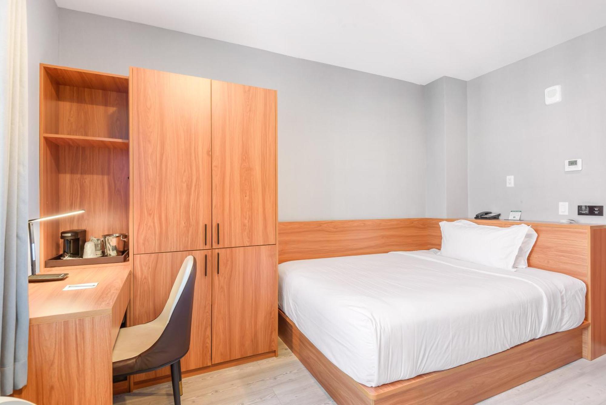 Kamer met Queensize Bed - Rookvrij