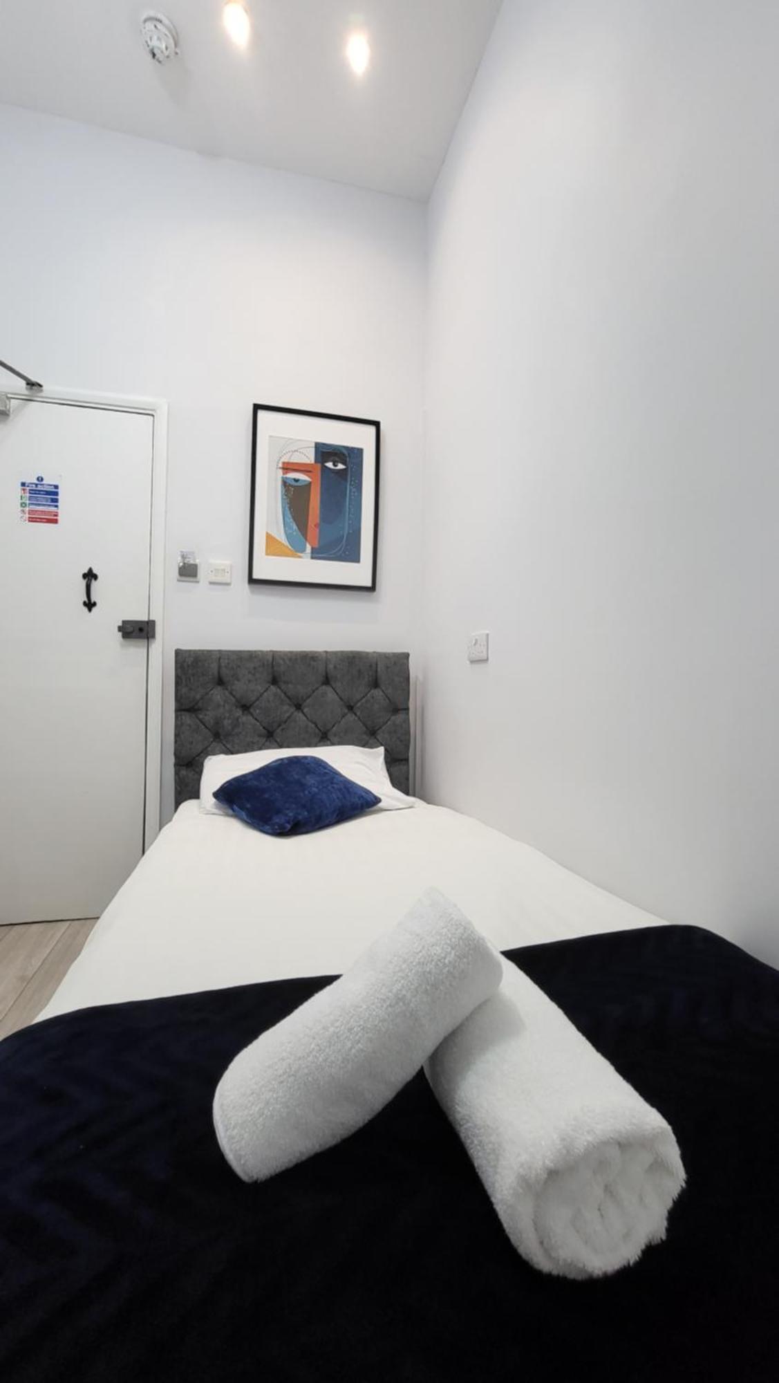 Eenpersoonskamer met Eigen Badkamer