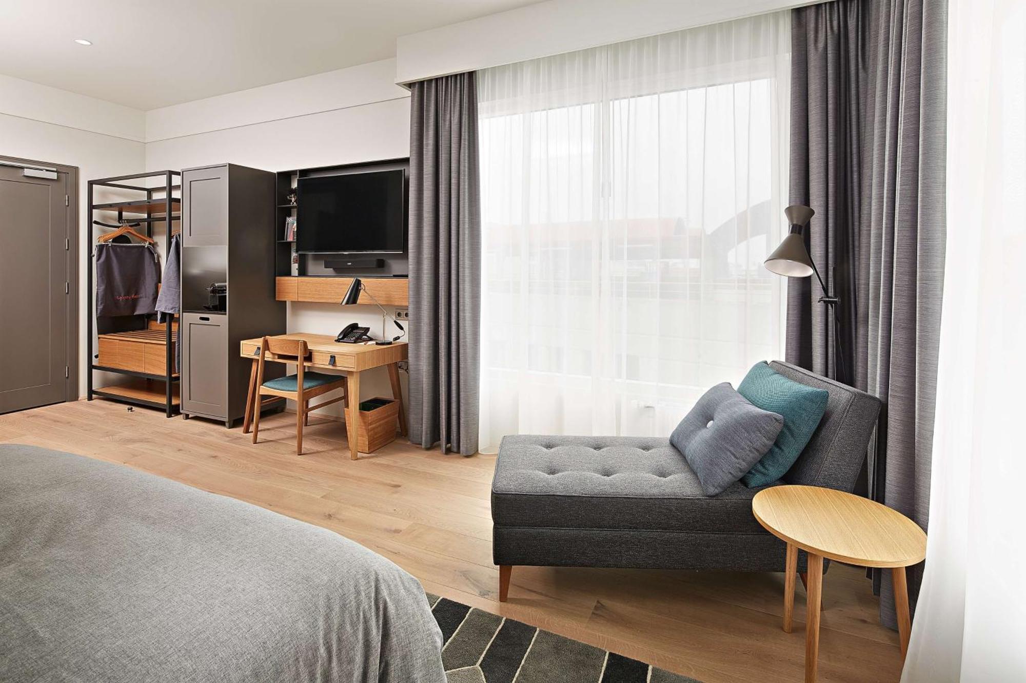 Premium King Room