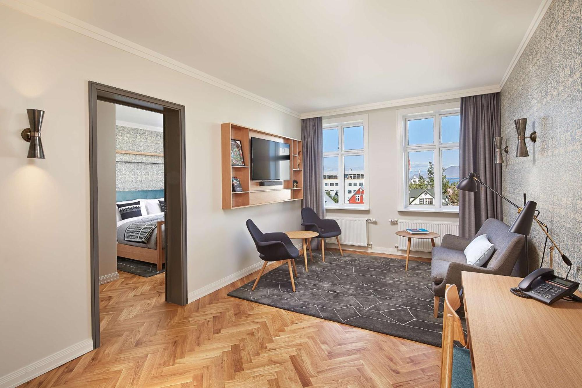 One-Bedroom King Suite