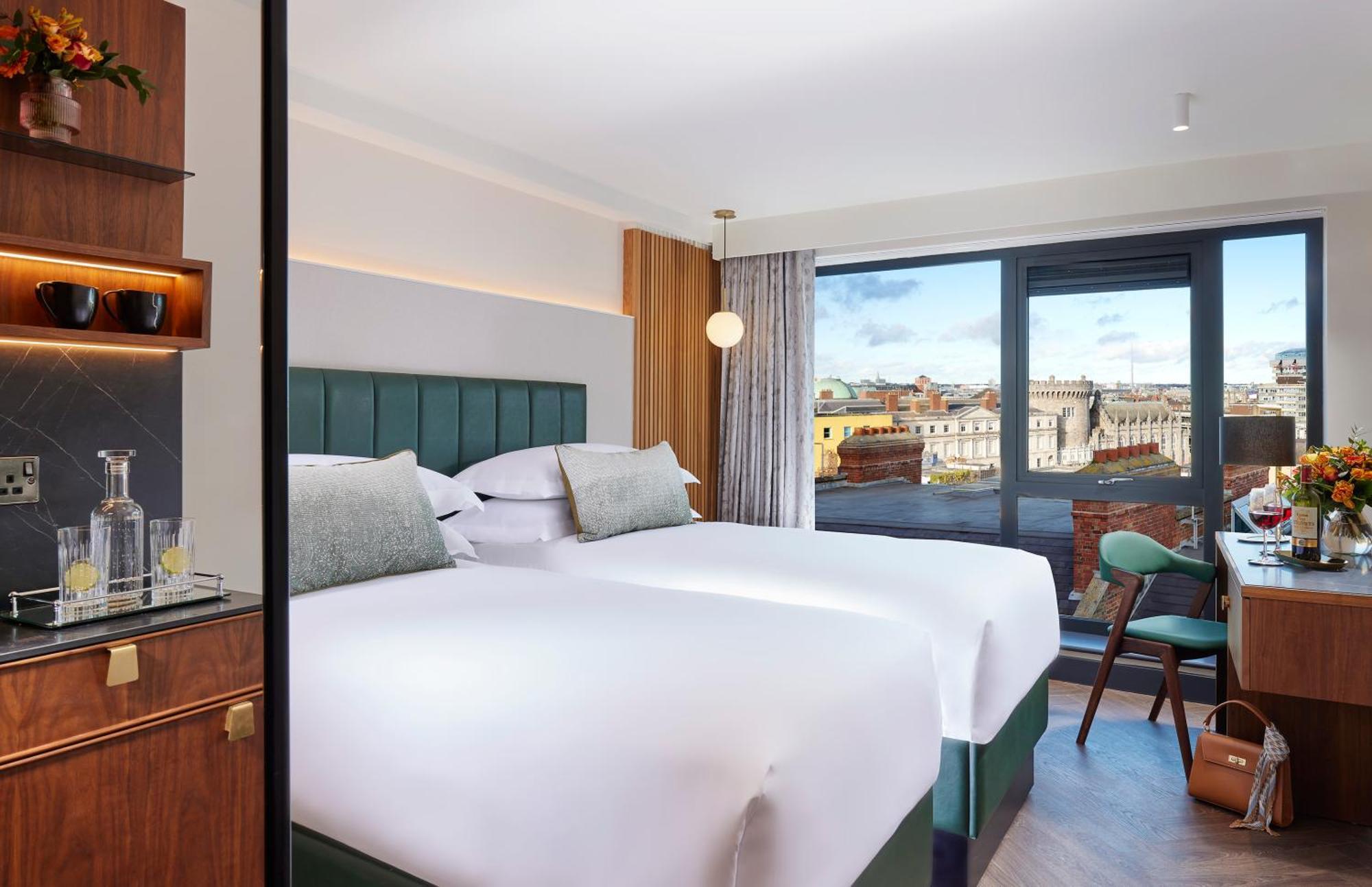 Deluxe Tweepersoonskamer met 2 Aparte Bedden - Skyline