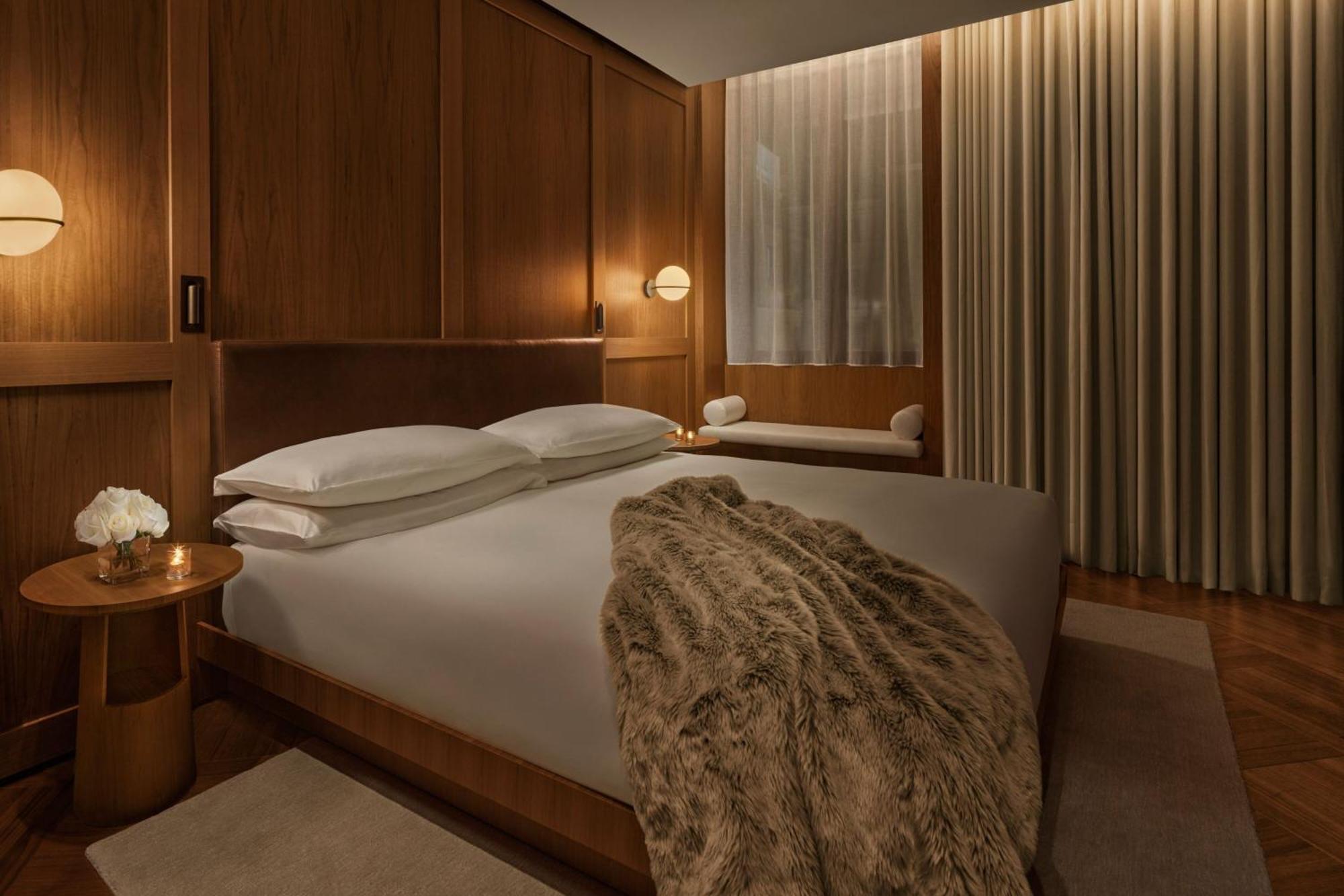 Suite met 1 Slaapkamer met Kingsize Bed en Uitzicht op de Binnenplaats