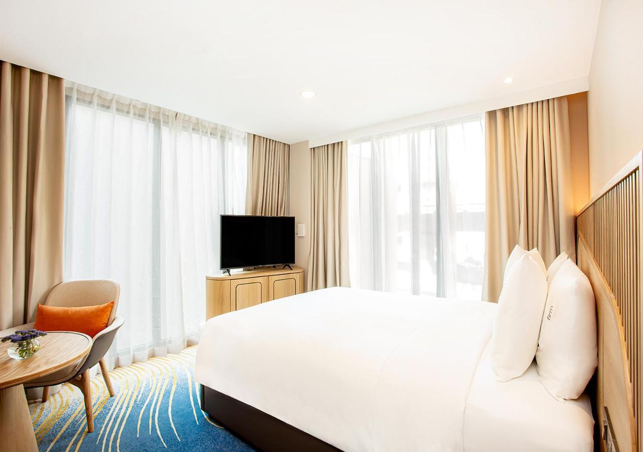 Queen Suite