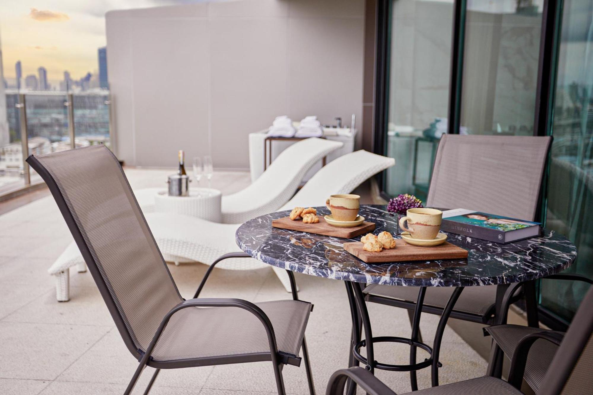 Valia Suite