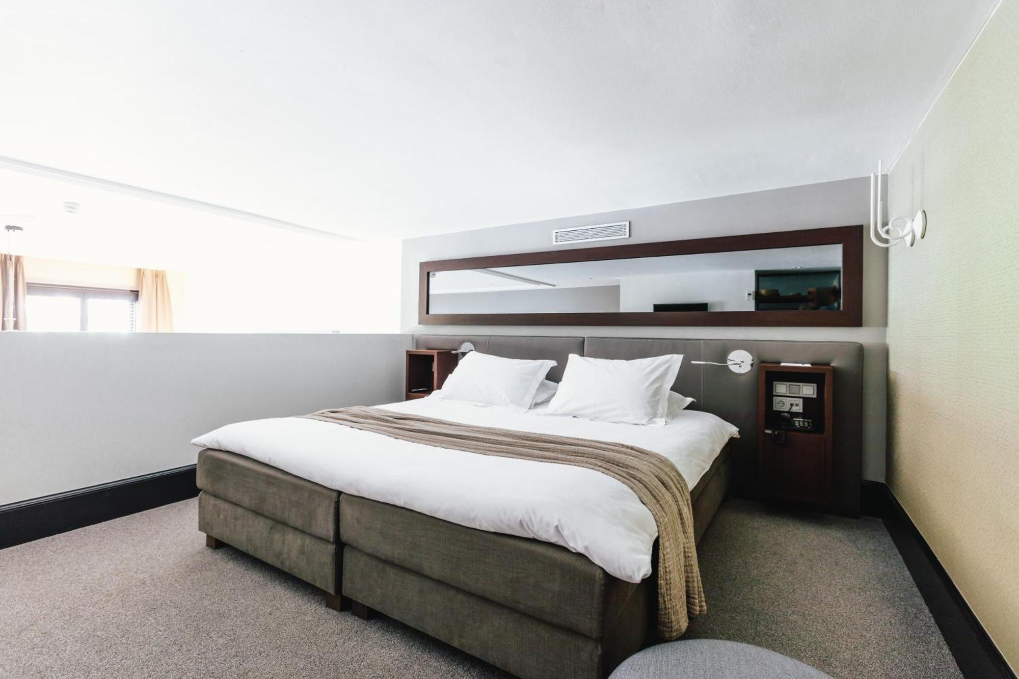 Luxe Suite met Uitzicht op de Gracht