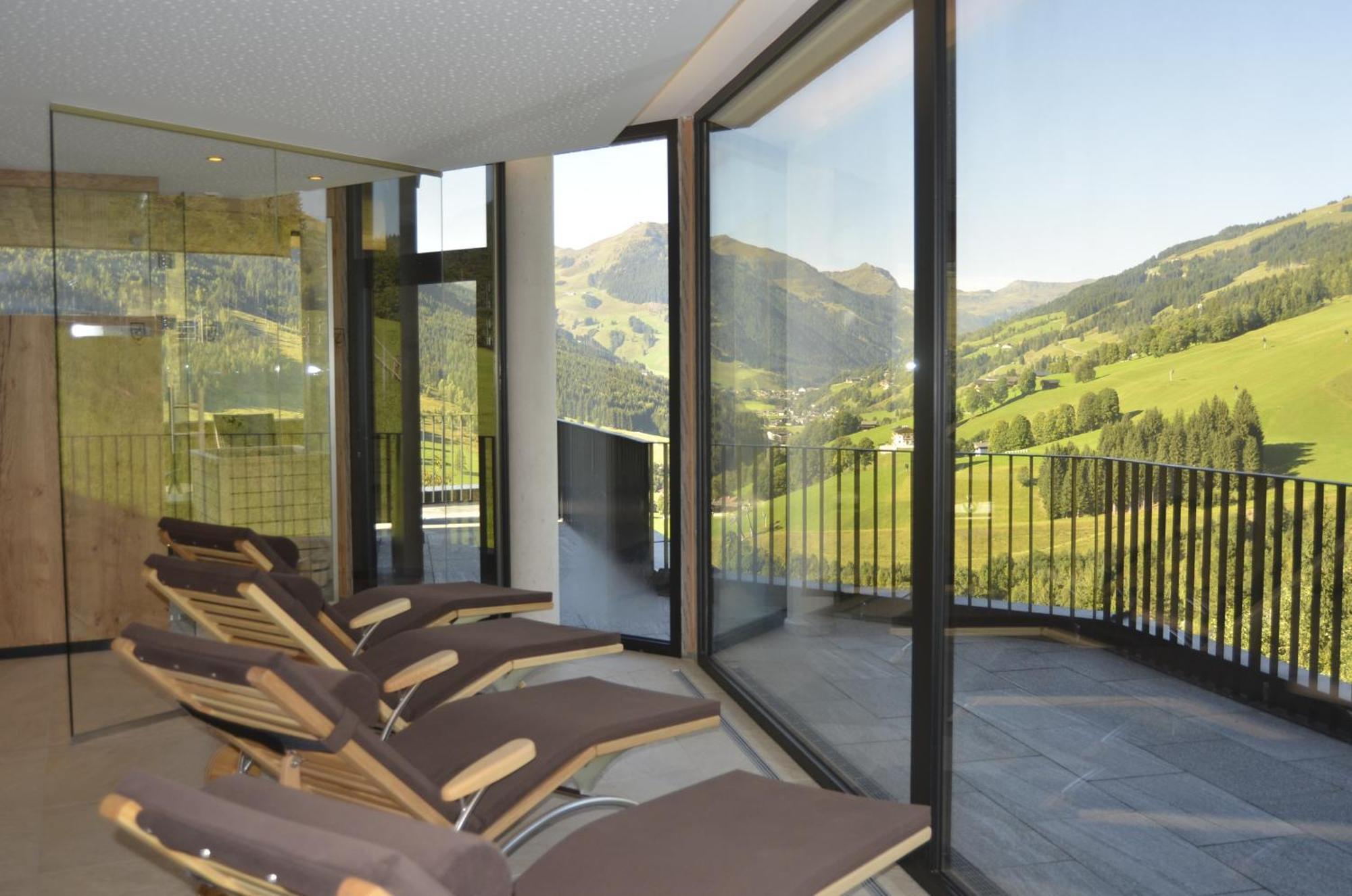 Studio Balcony