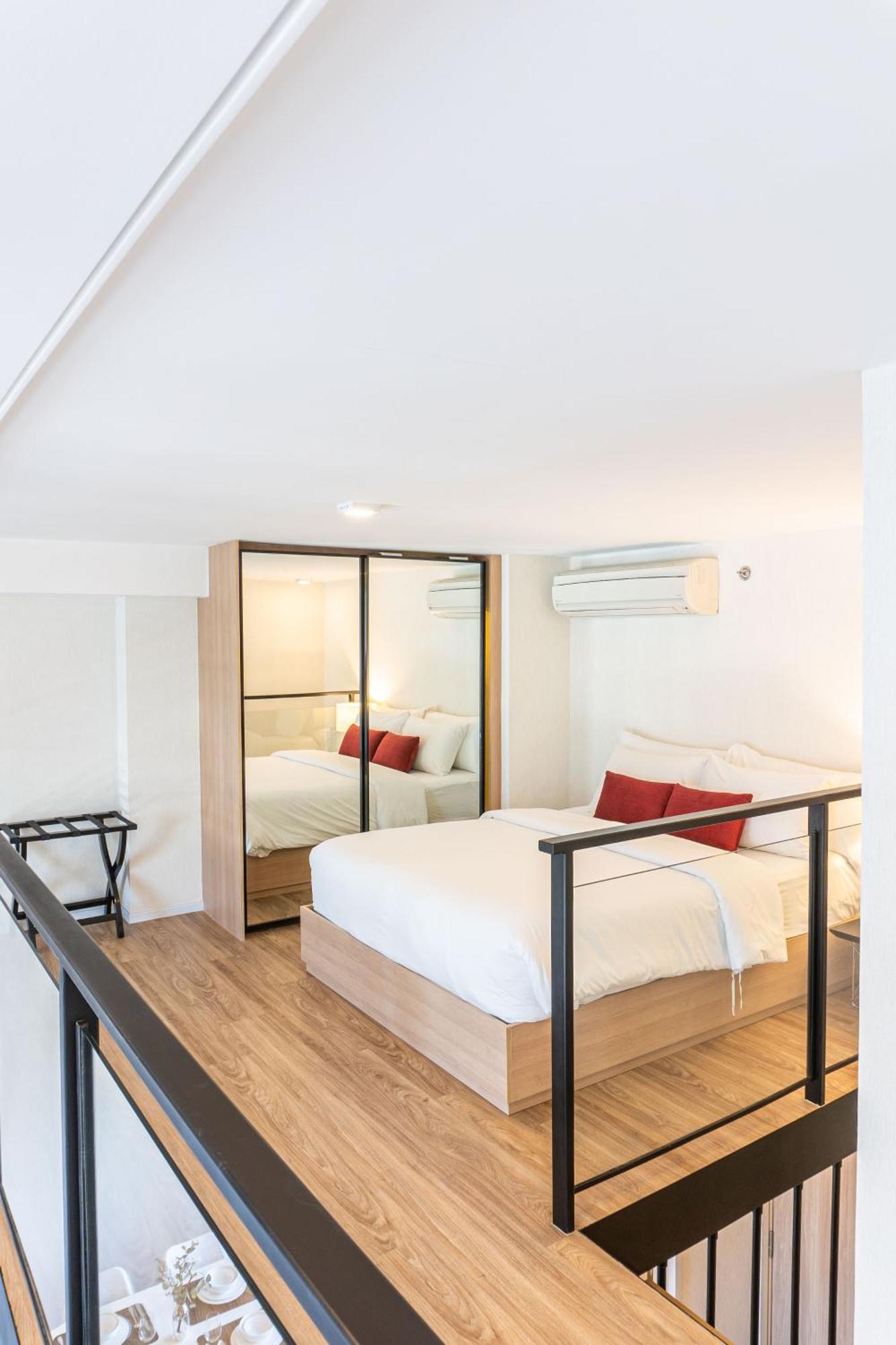 Premier Duplex King Suite