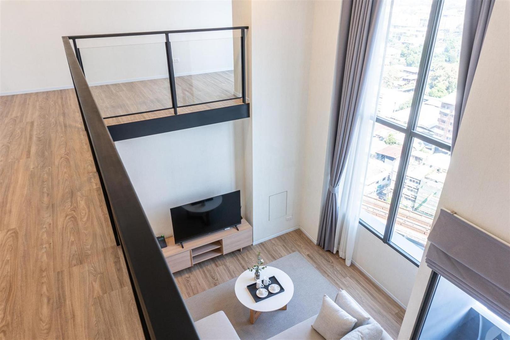 Premier Duplex Queen Room