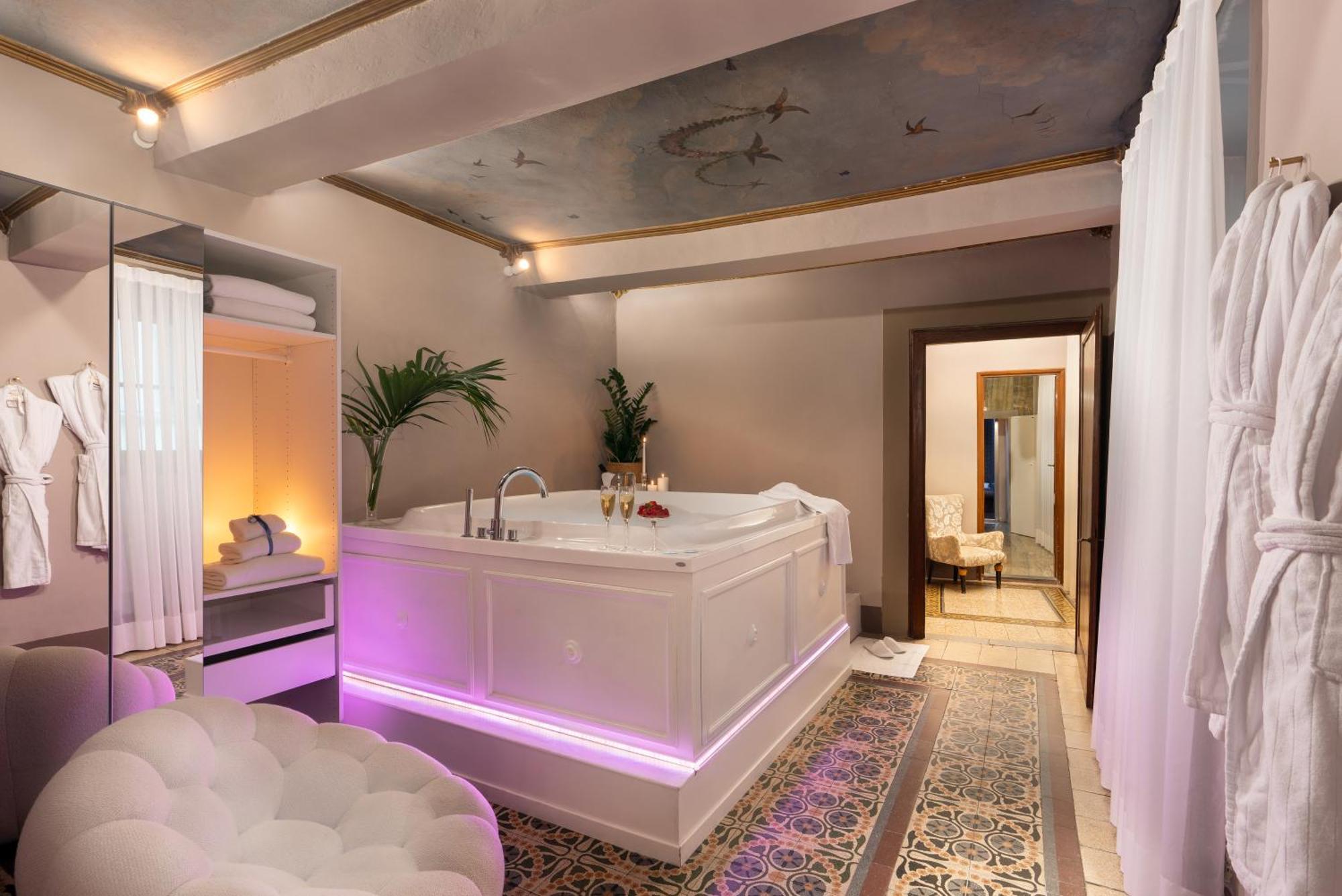 Suite met Queensize Bed en Bubbelbad