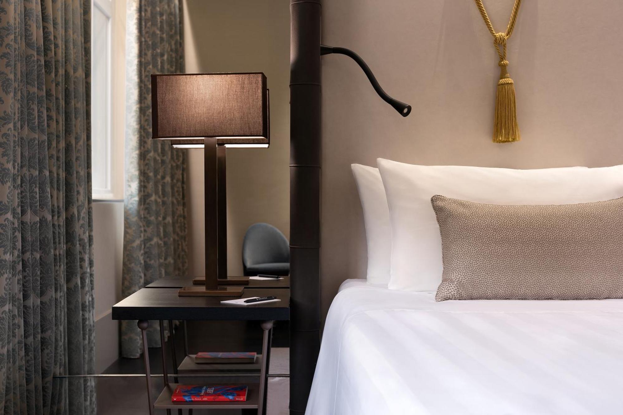 Signature Superior Kamer met Kingsize Bed en Terras - Uitzicht op de Stad