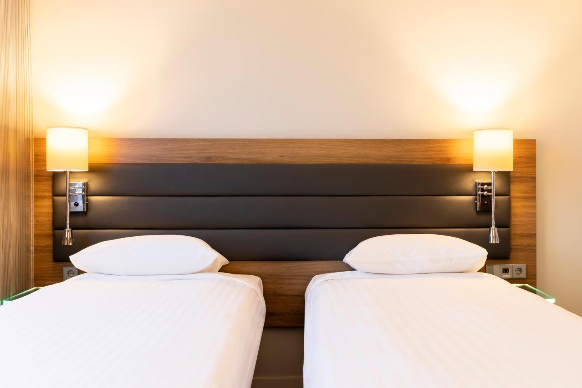 Moxy Tweepersoonskamer met 2 Aparte Bedden