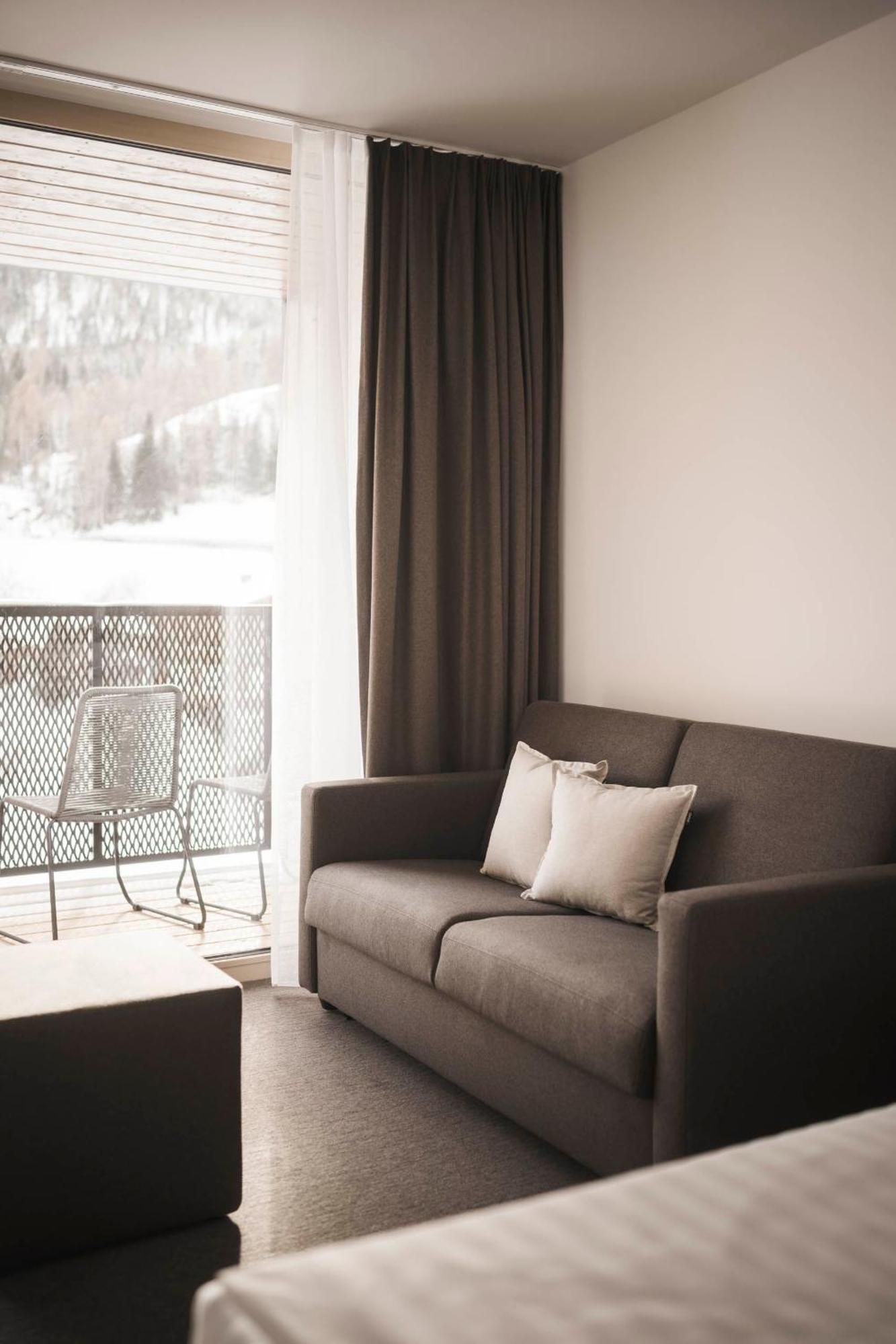 Upper Floor Double Room Balcony