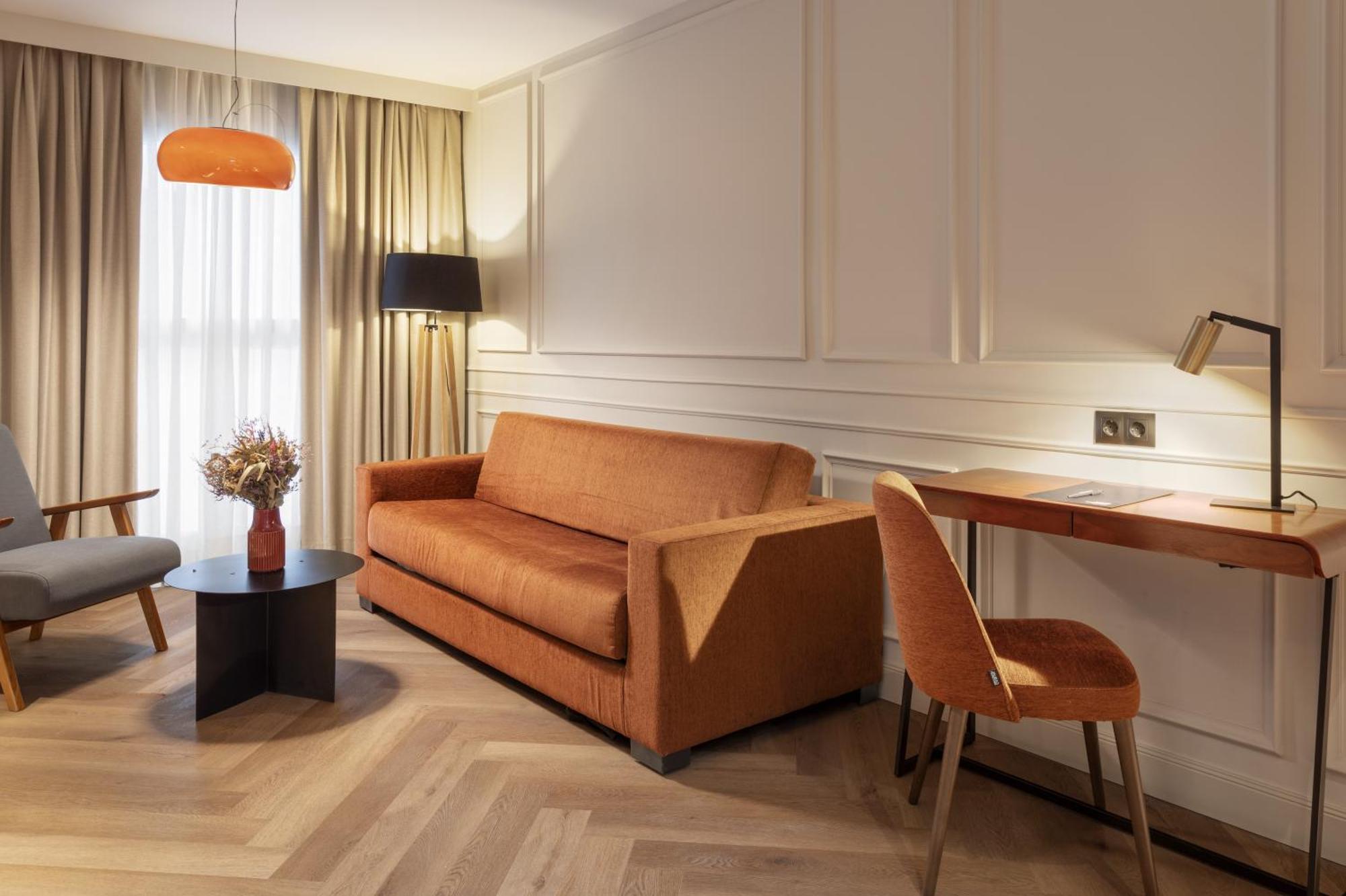 Junior Suite,1536945700:JPEG