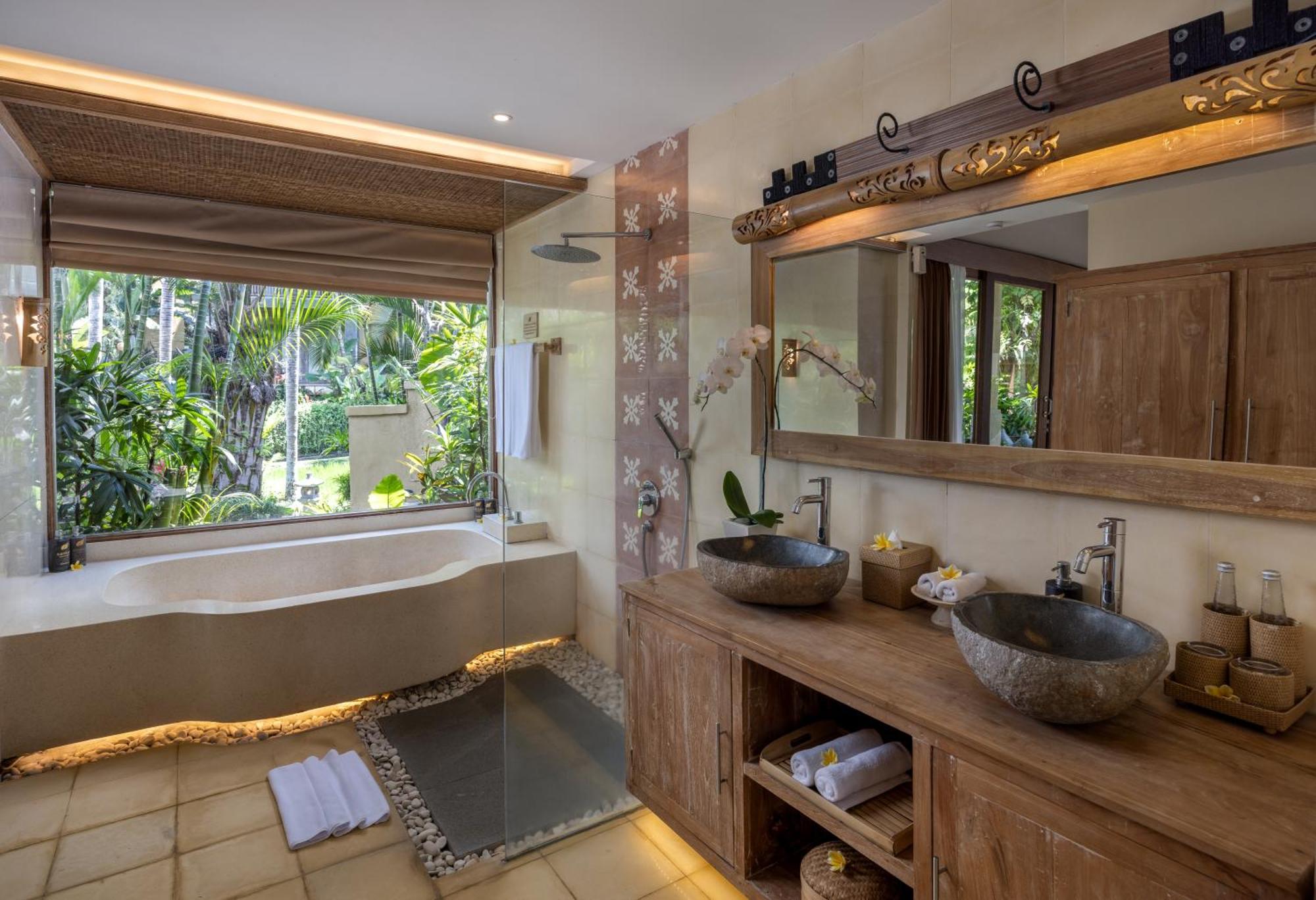 Deluxe Villa Pool