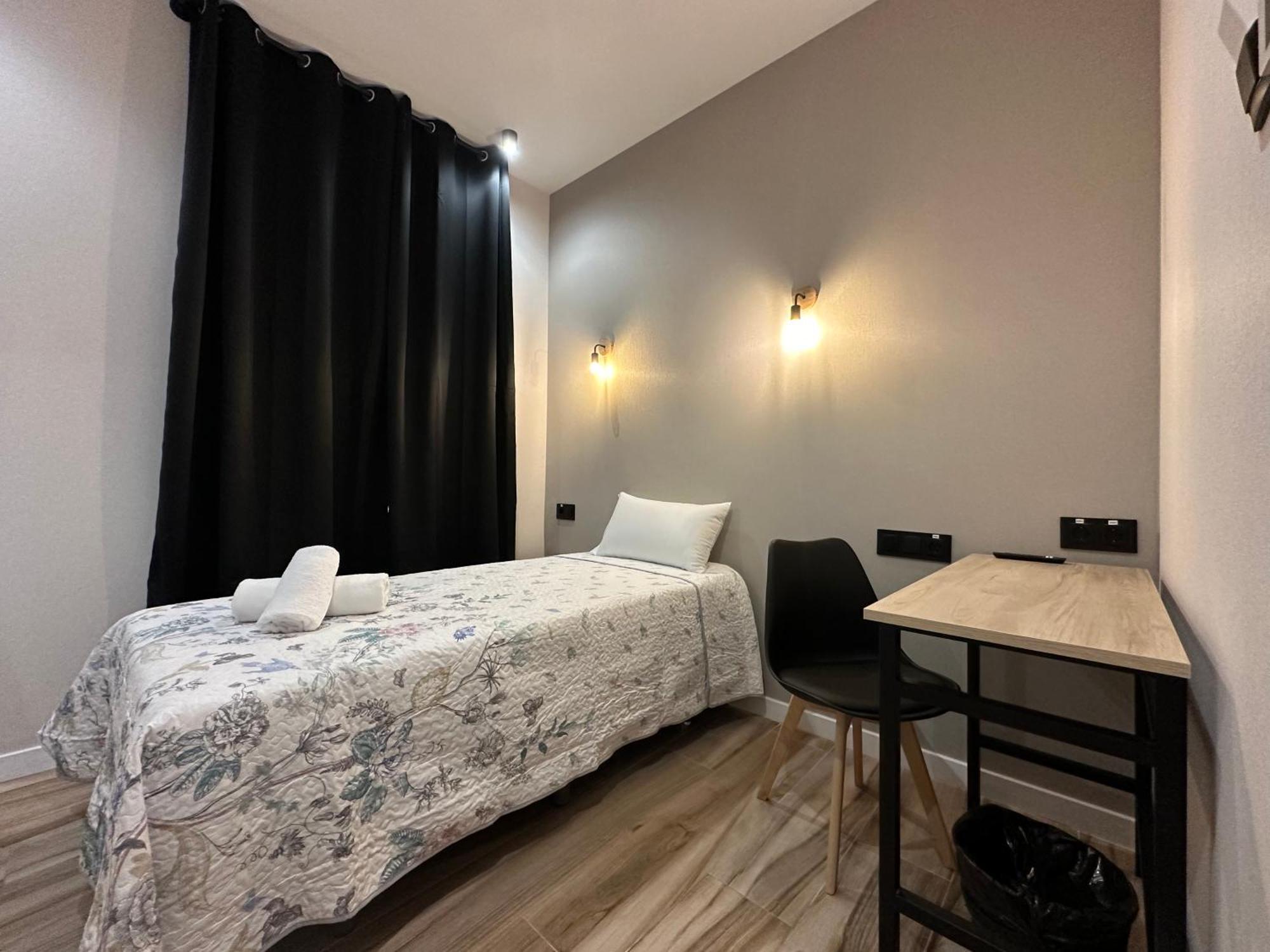 Single Room Private Bathroom