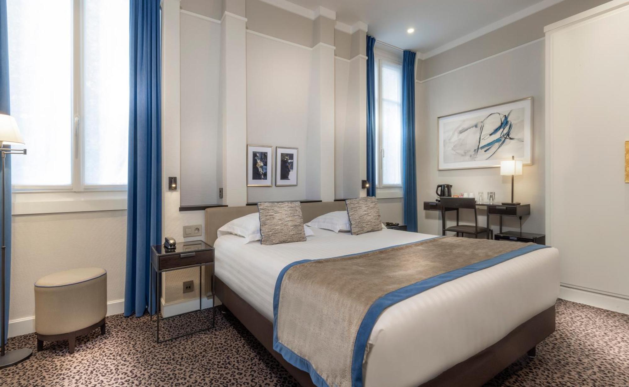 Prestige Room