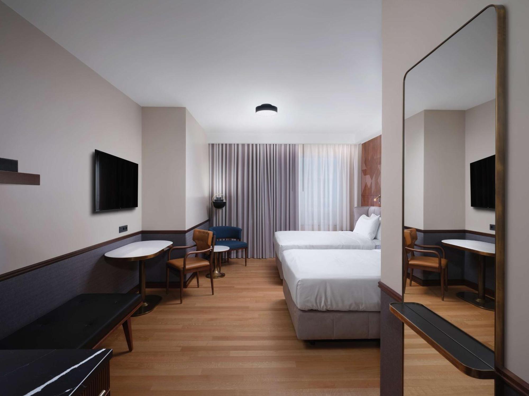 Classic Twin Room