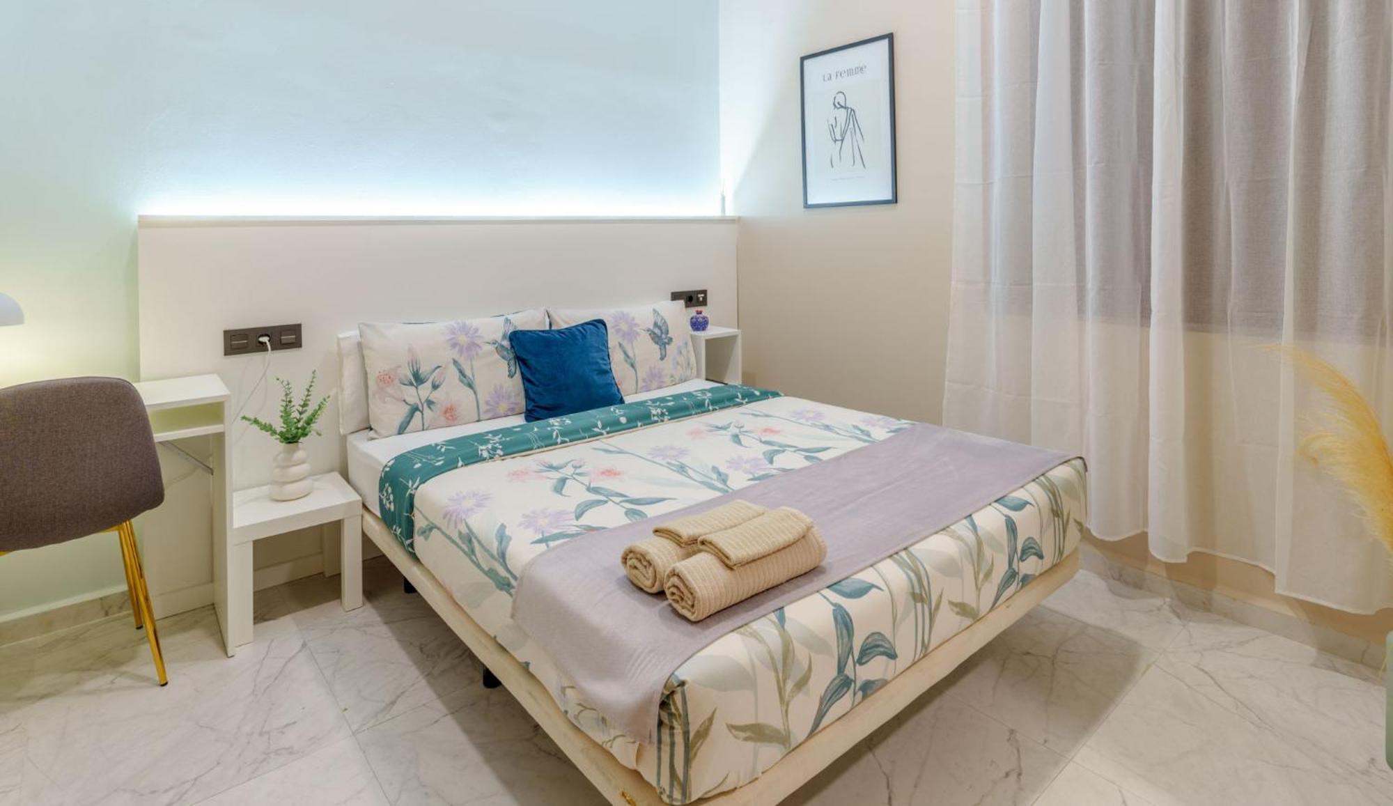 Double Room Private Bathroom