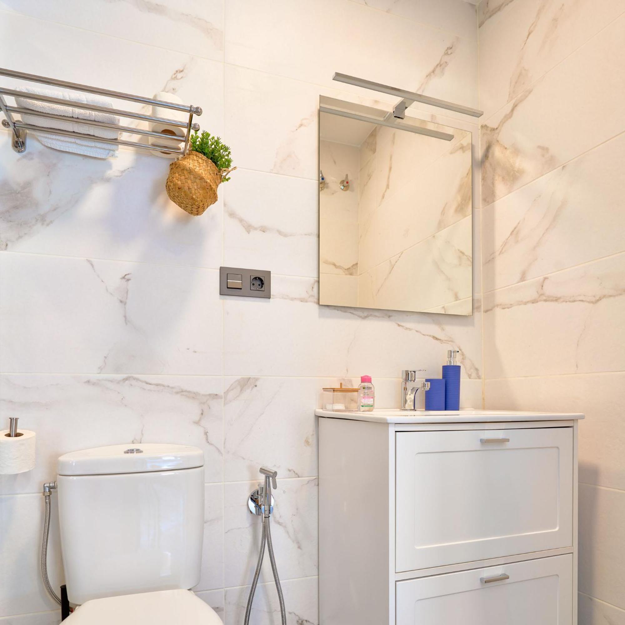 Double Room Private Bathroom