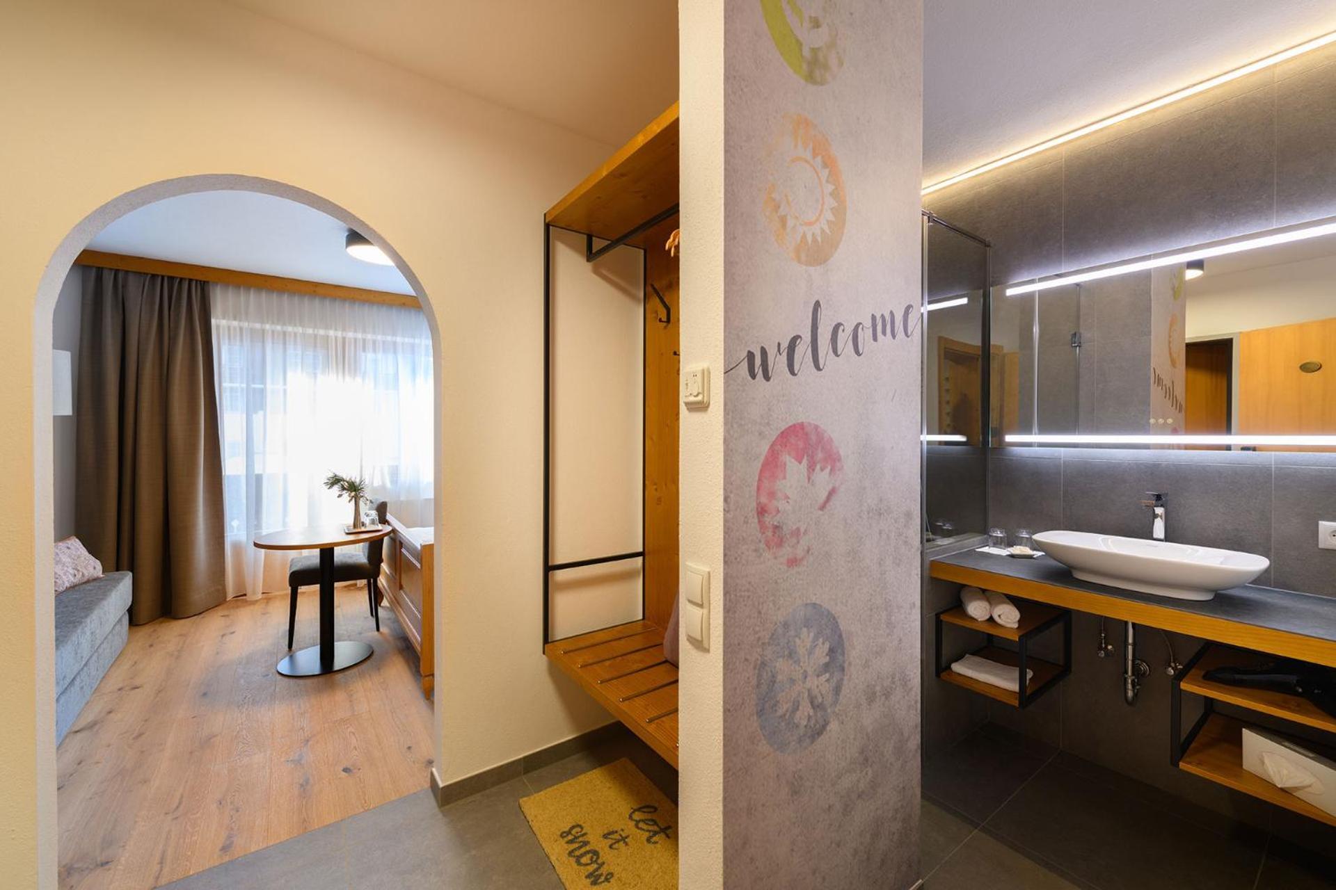 Double or Twin Room Balcony