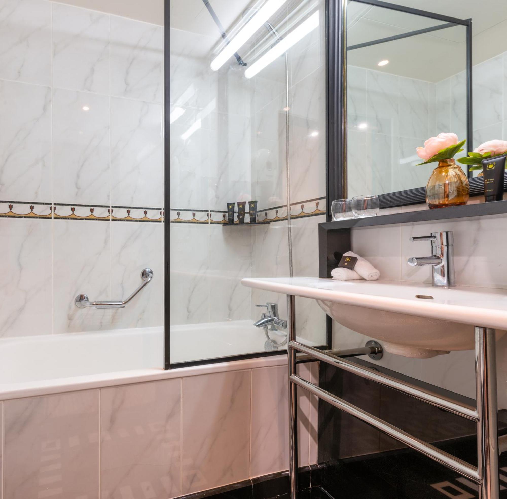 Junior Executive Suite