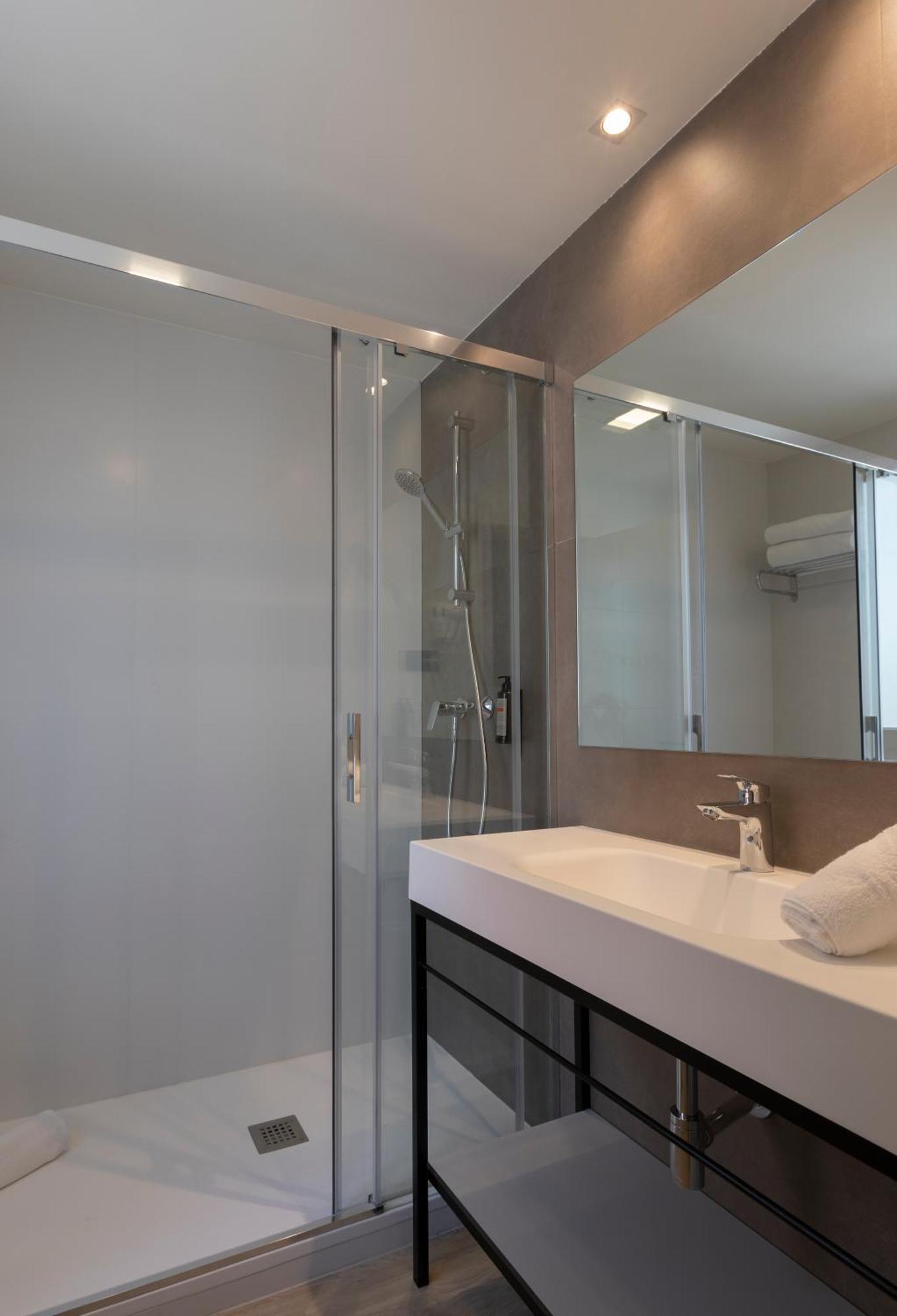 Double or Twin Room Terrace