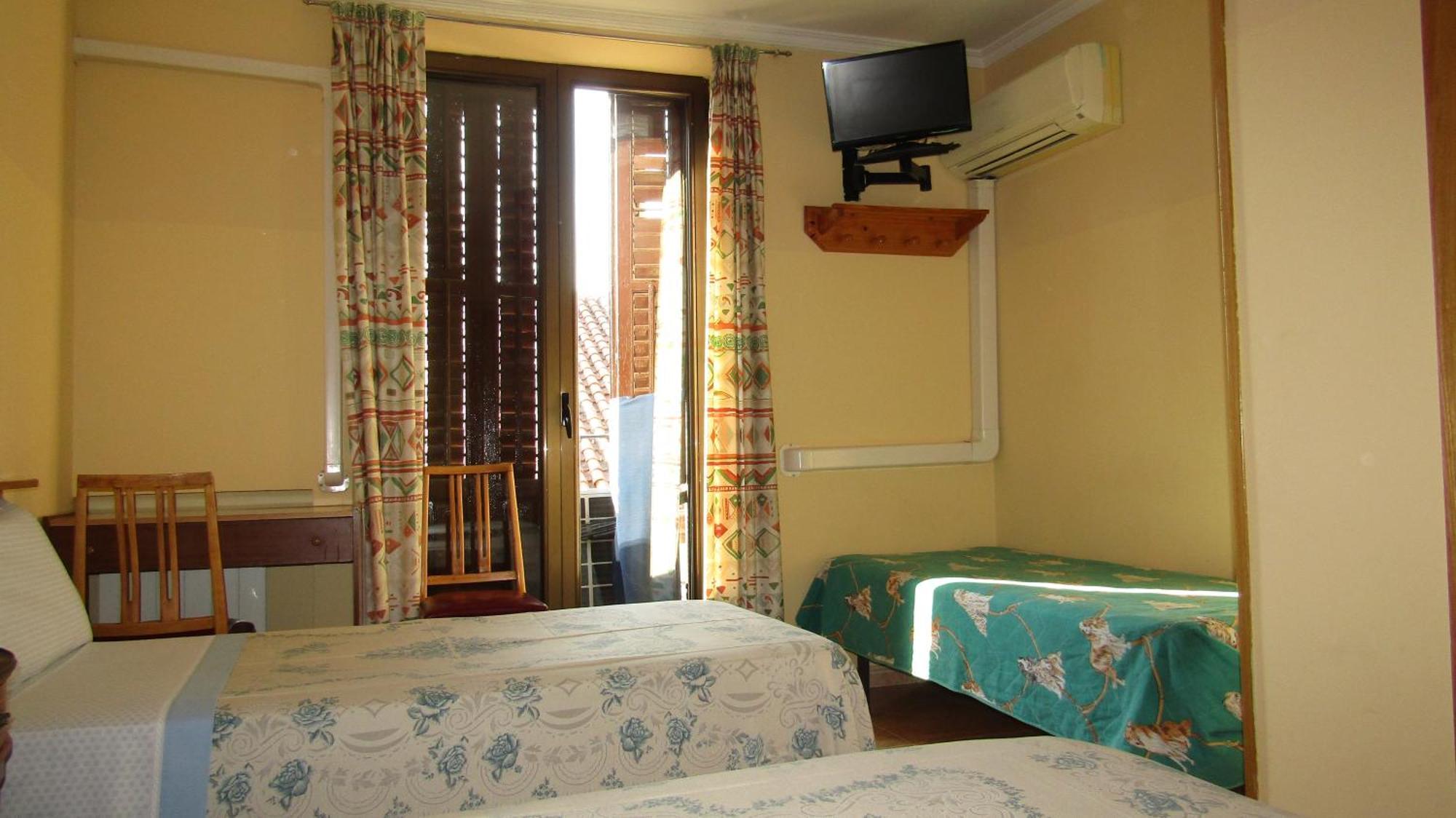 Twin Room Extra Bed