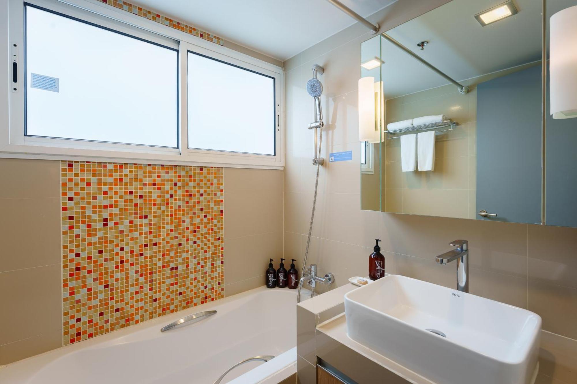 1-Bedroom Deluxe