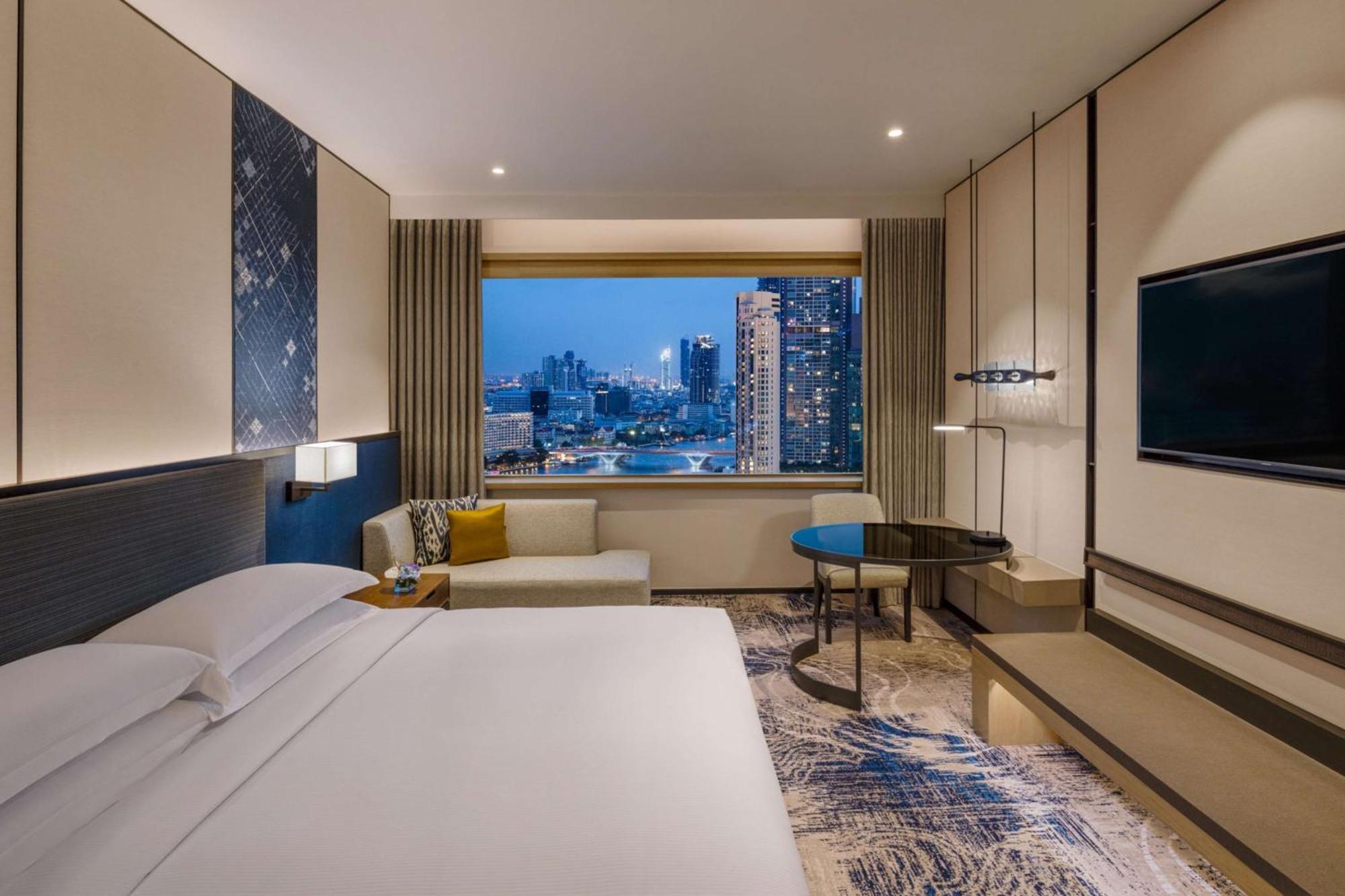 Executive King Room Lounge Access