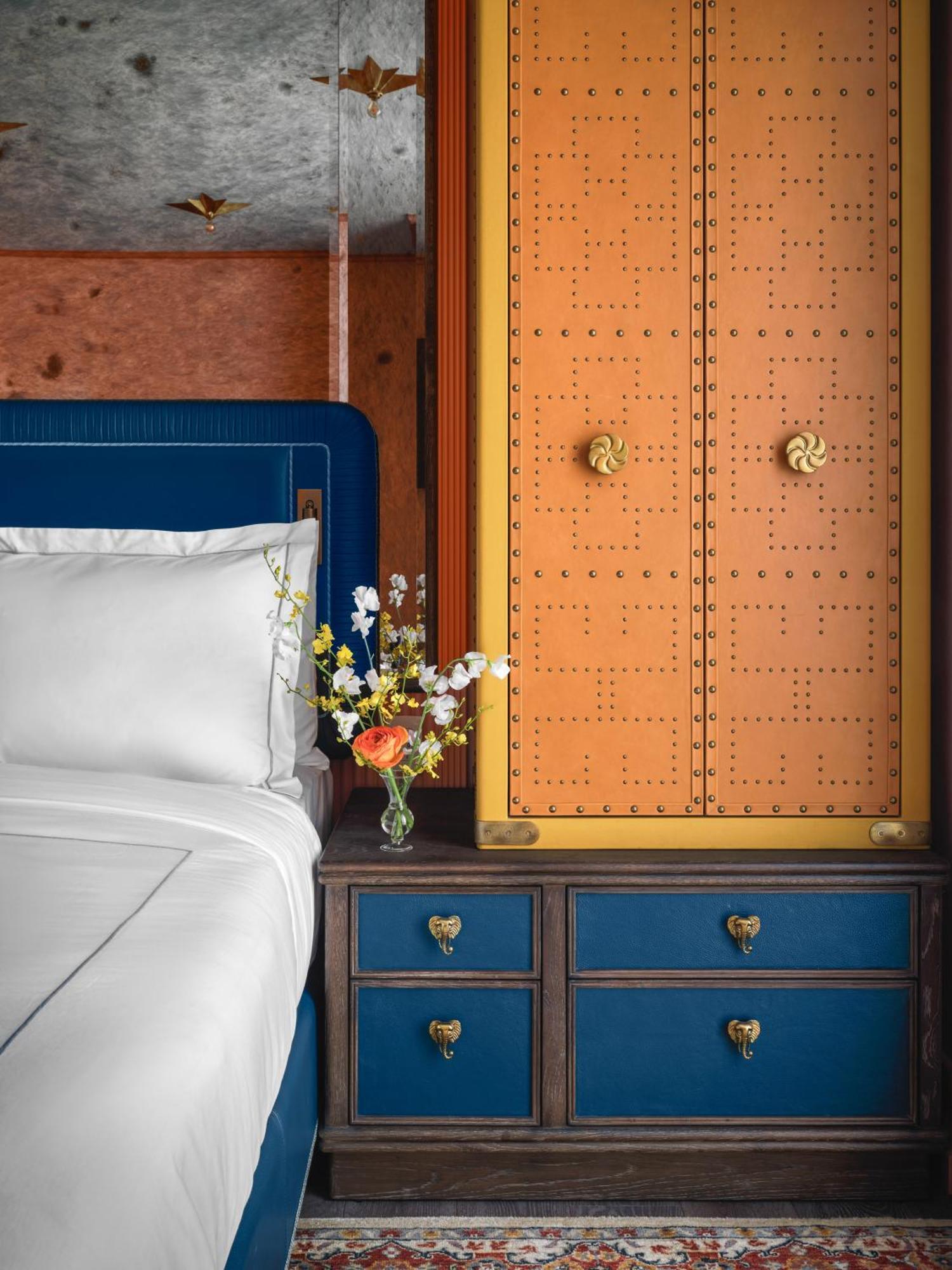 NoMad met Queensize Bed