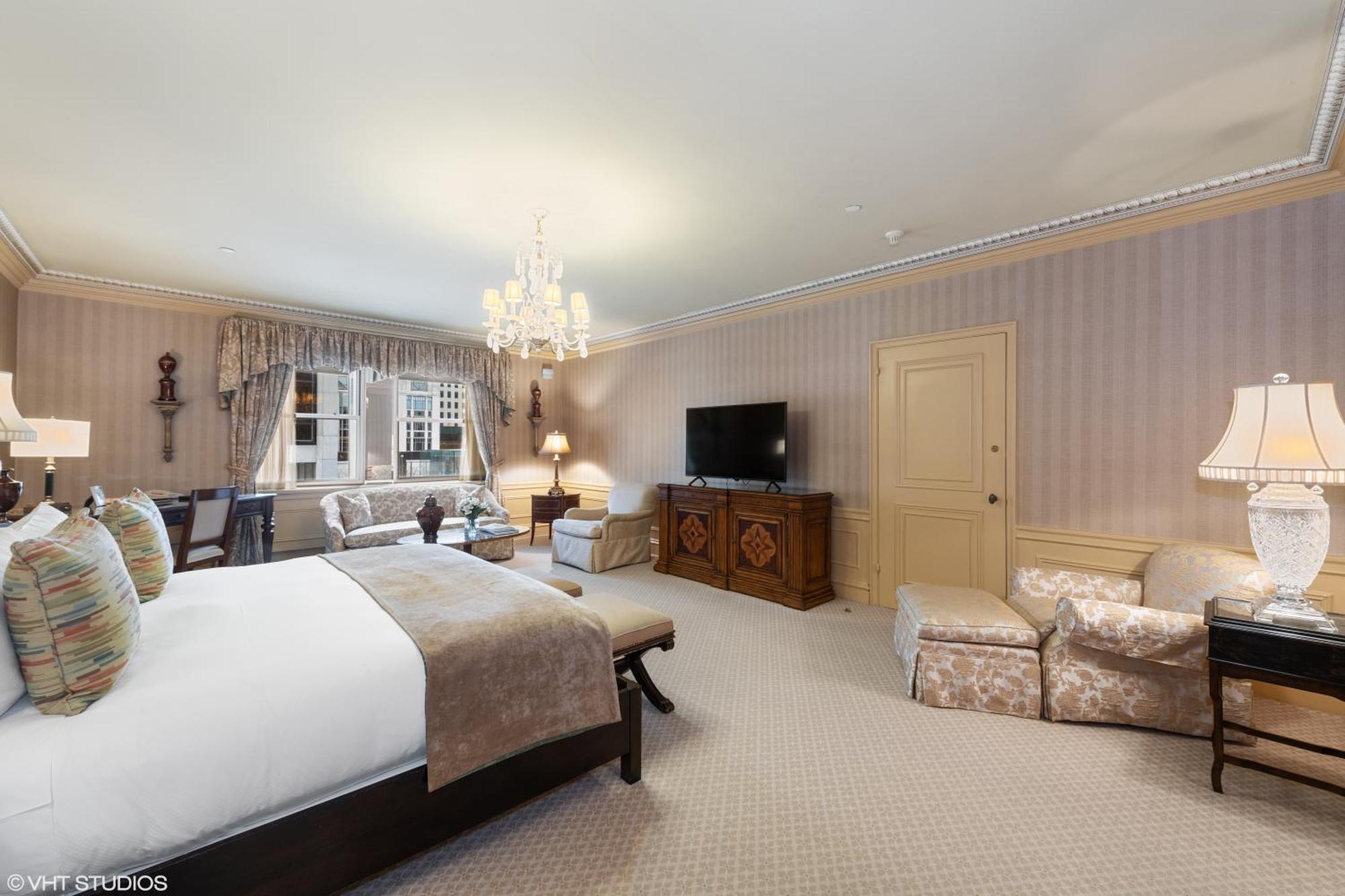 Kamer met Kingsize Bed en Uitzicht op de Stad - Rolstoeltoegankelijk