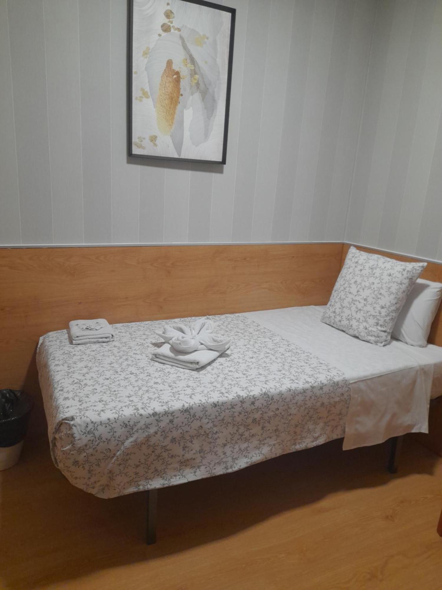 Budget Single Room